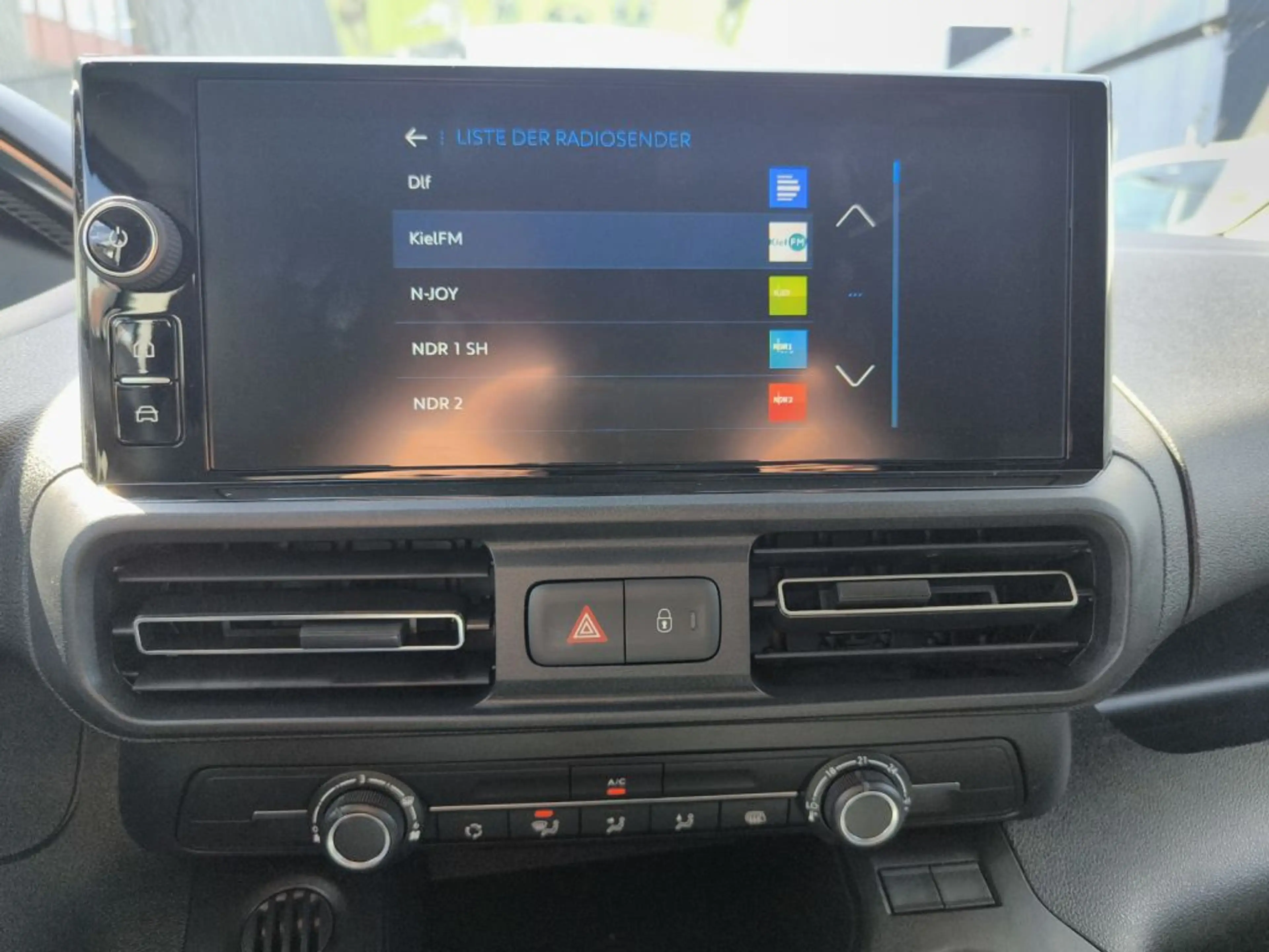 Peugeot Partner 1,5 Diesel 100 M EHZ — photo 14