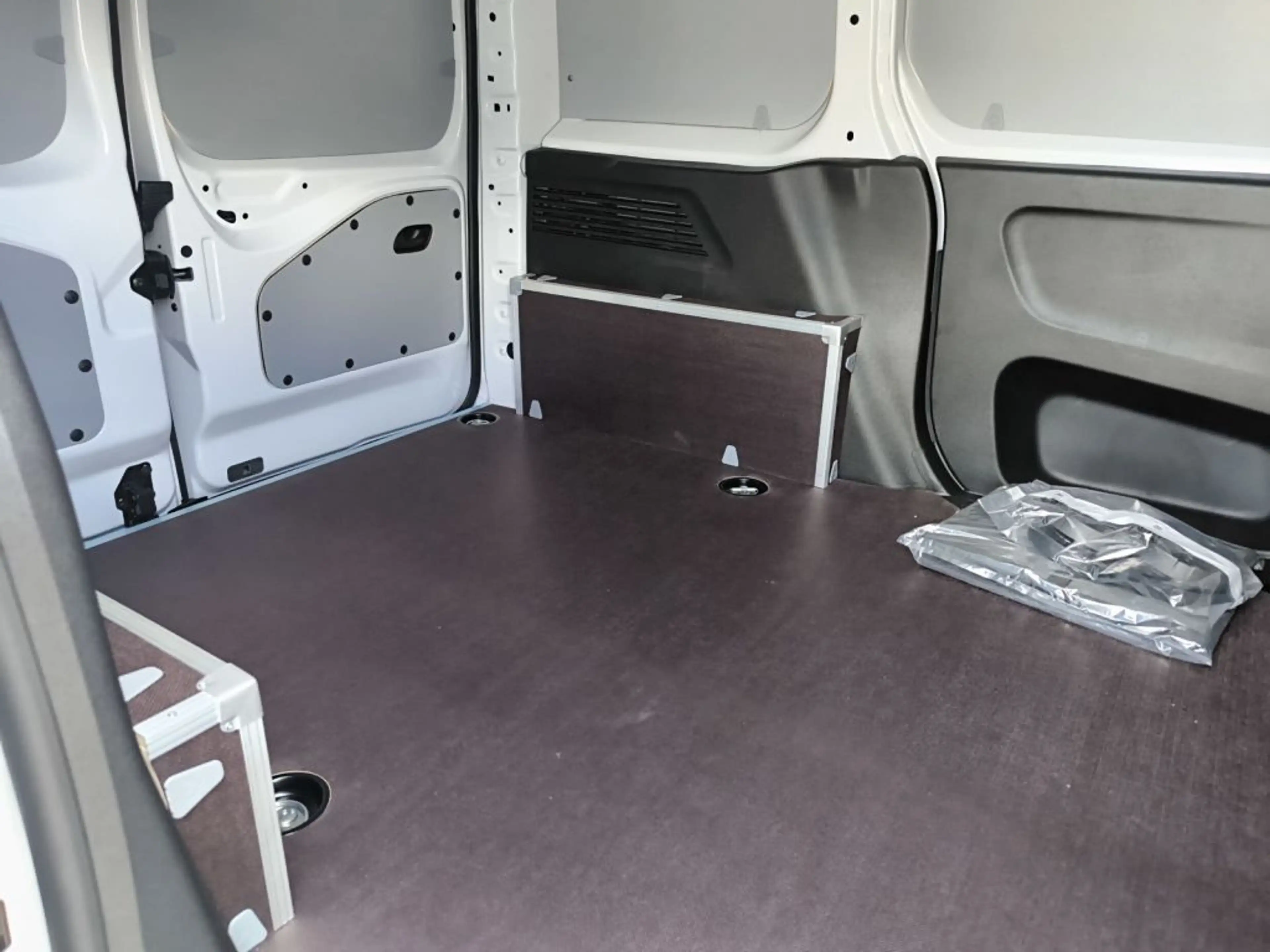 Peugeot Partner 1,5 Diesel 100 M EHZ — photo 15
