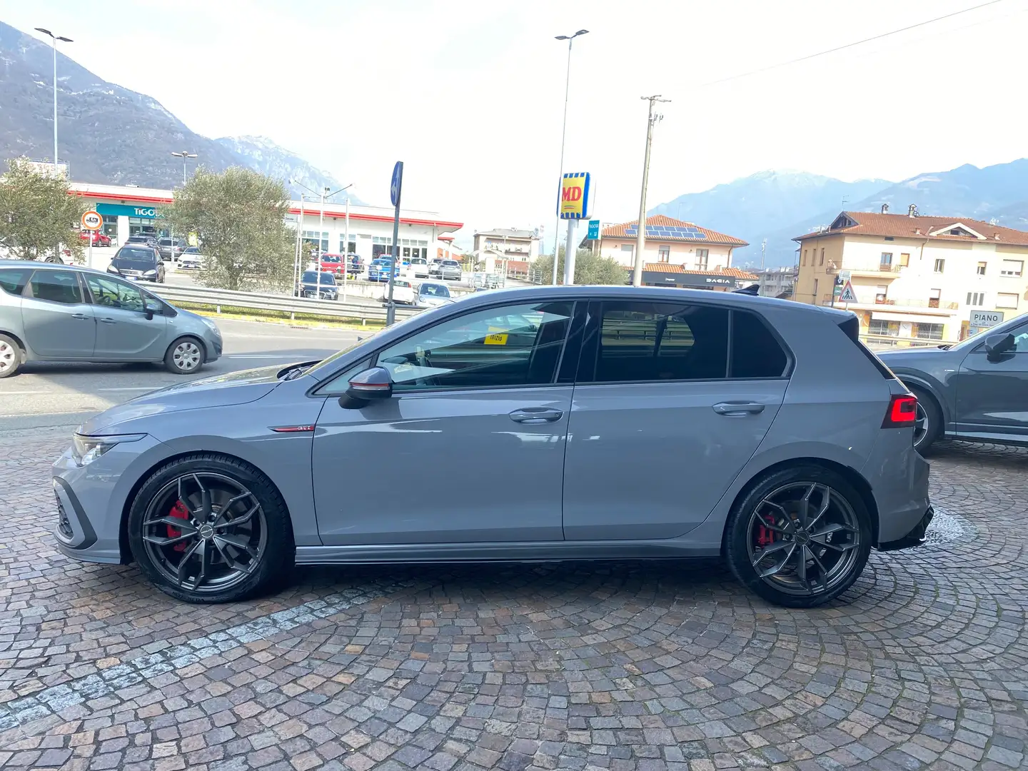 Volkswagen Golf GTI 2.0 tsi 245cv dsg 19” DCC IQ-LIGHT MAXTON Grigio - 2