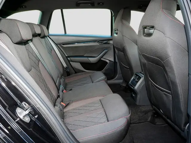 Skoda Octavia view 11