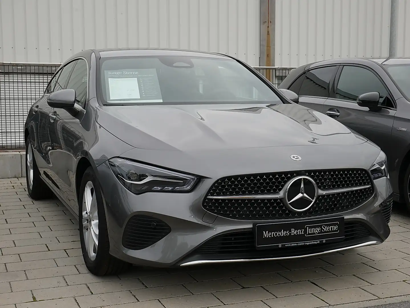 Mercedes-Benz CLA 180 PROGRESSIVE+THERMOTRONIC+ Gris - 2