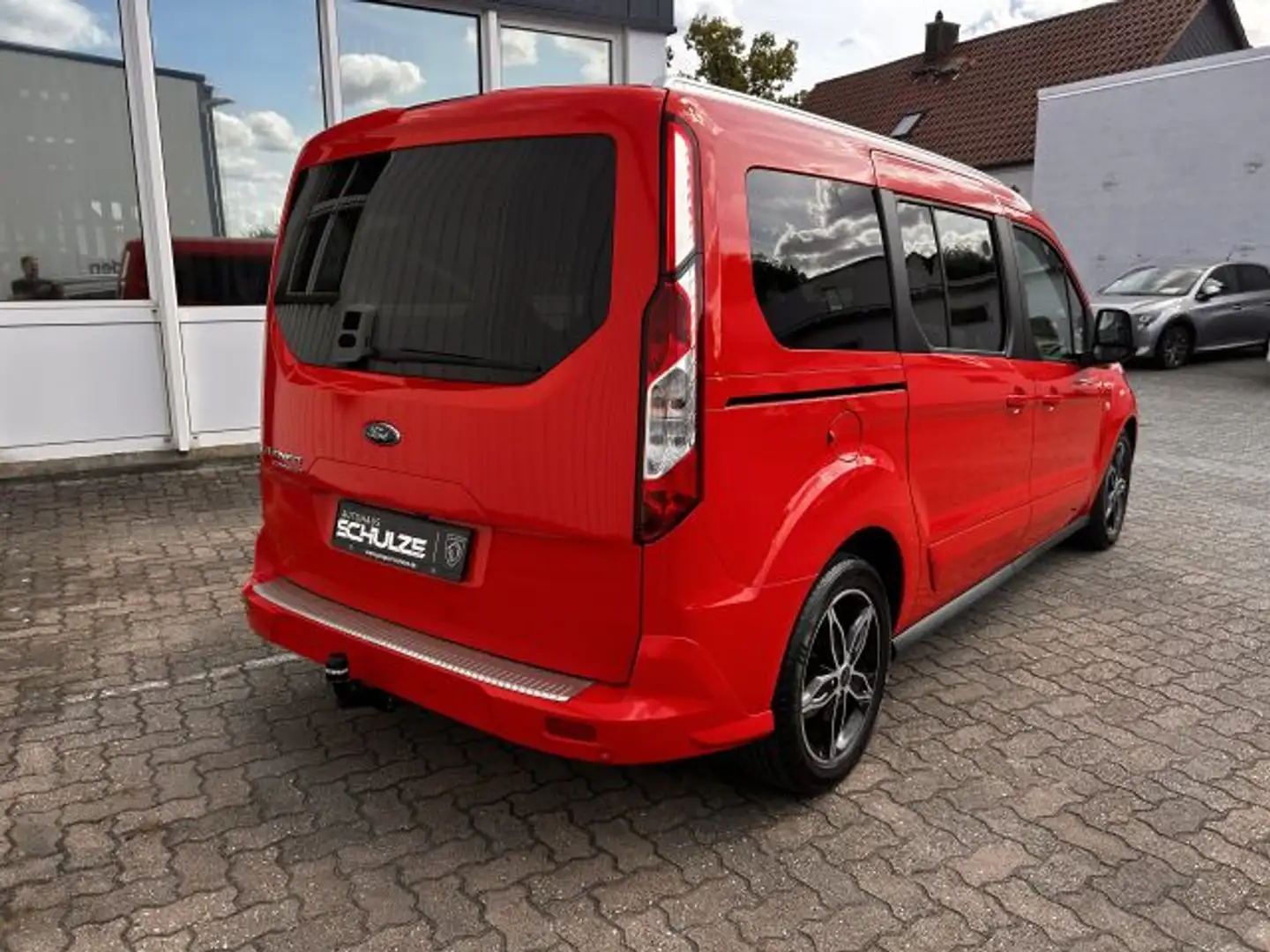 Ford Tourneo Connect Grand 1.5 TDCi Start/Stop Titanium Rot - 2