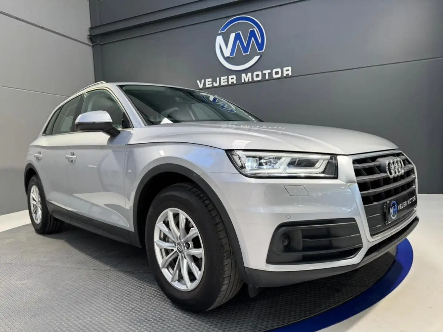 Audi Q5 35 TDI Advance S tronic 120kW Gris - 1