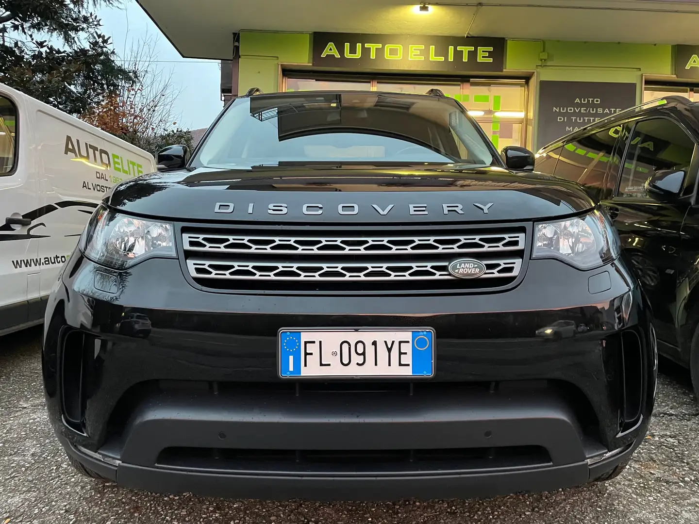 Land Rover Discovery 2.0 td4 SE 180cv Auto Navi Cruise GANCIO TRAINO!!! Noir - 2