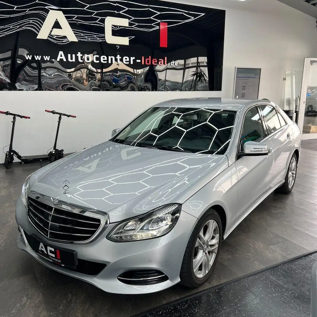 Mercedes-Benz E 300 E -Klasse Lim. E 300 CGI BlueEfficiency 4Matic Silver - 2