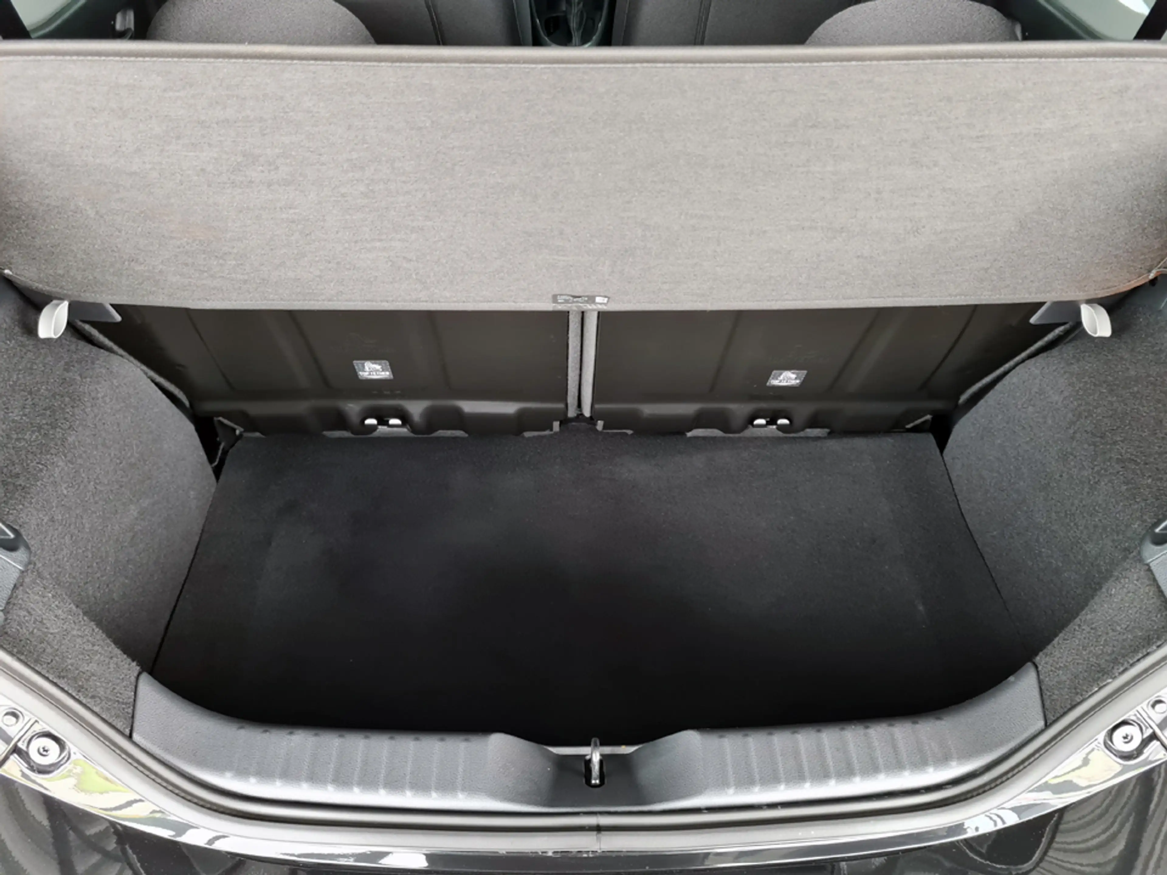 Toyota Aygo X 1.5 Hybrid 115 Teamplayer /Draadloze telefoonoplad — photo 11