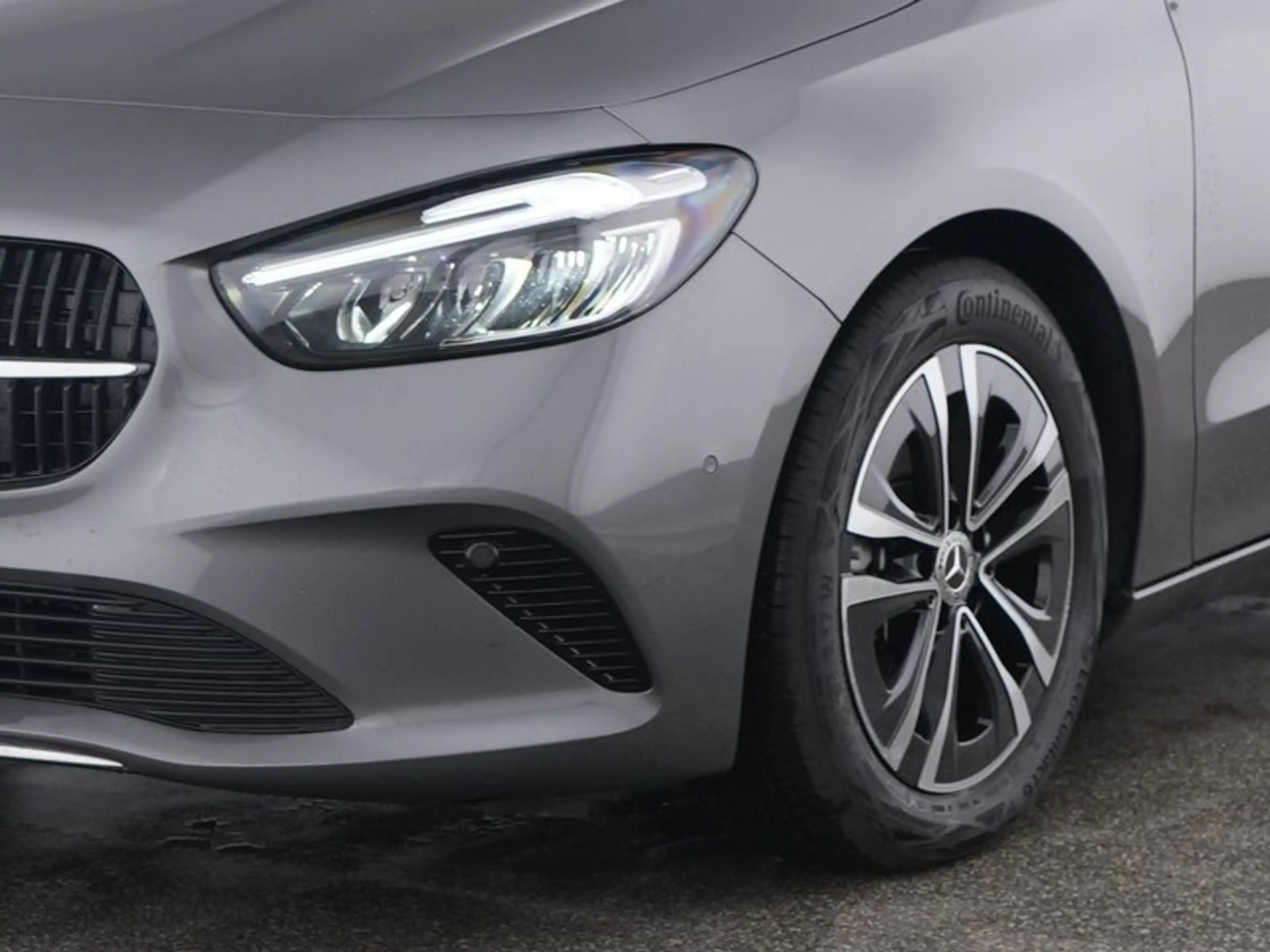 Mercedes-Benz B 200 Progressive/LED/Cam/AHK/Smartphone-Ing/17" — photo 4