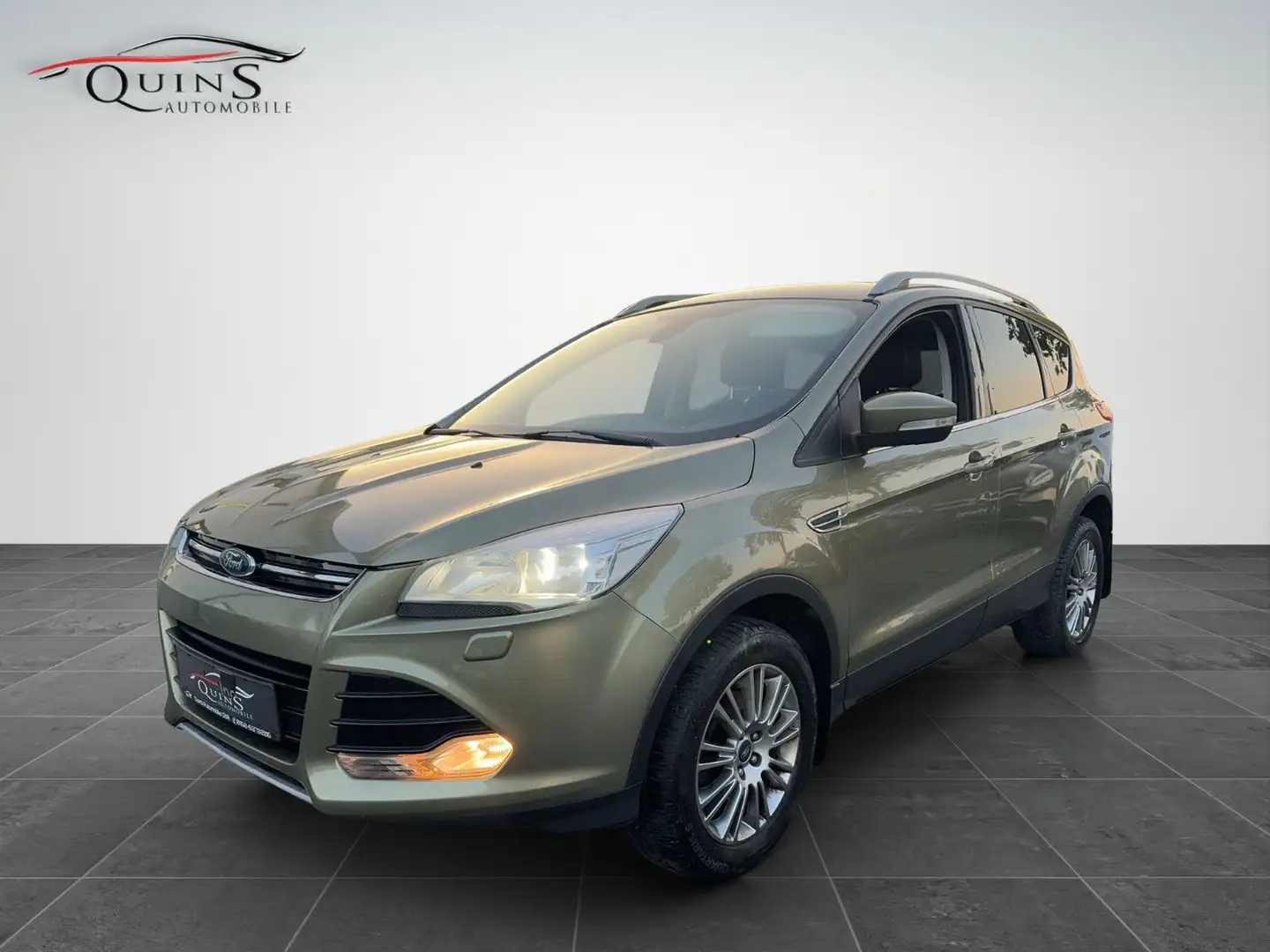 Ford Kuga Titanium TÜV AHK Klima PDC Zahnriemen NEU Verde - 1