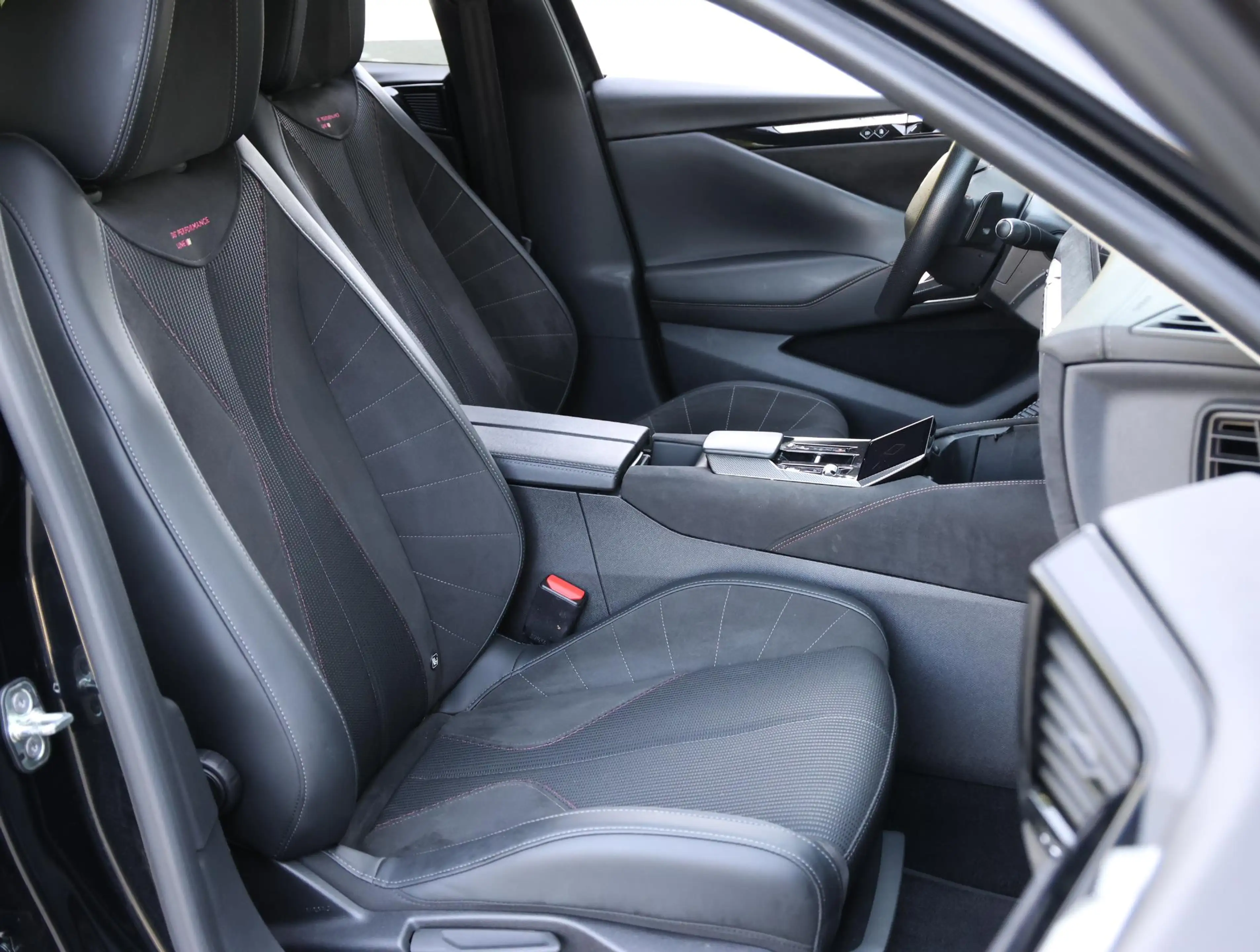 DS Automobiles DS 4 1.2 130pk Automaat Performance Line | Navigatie | — photo 10