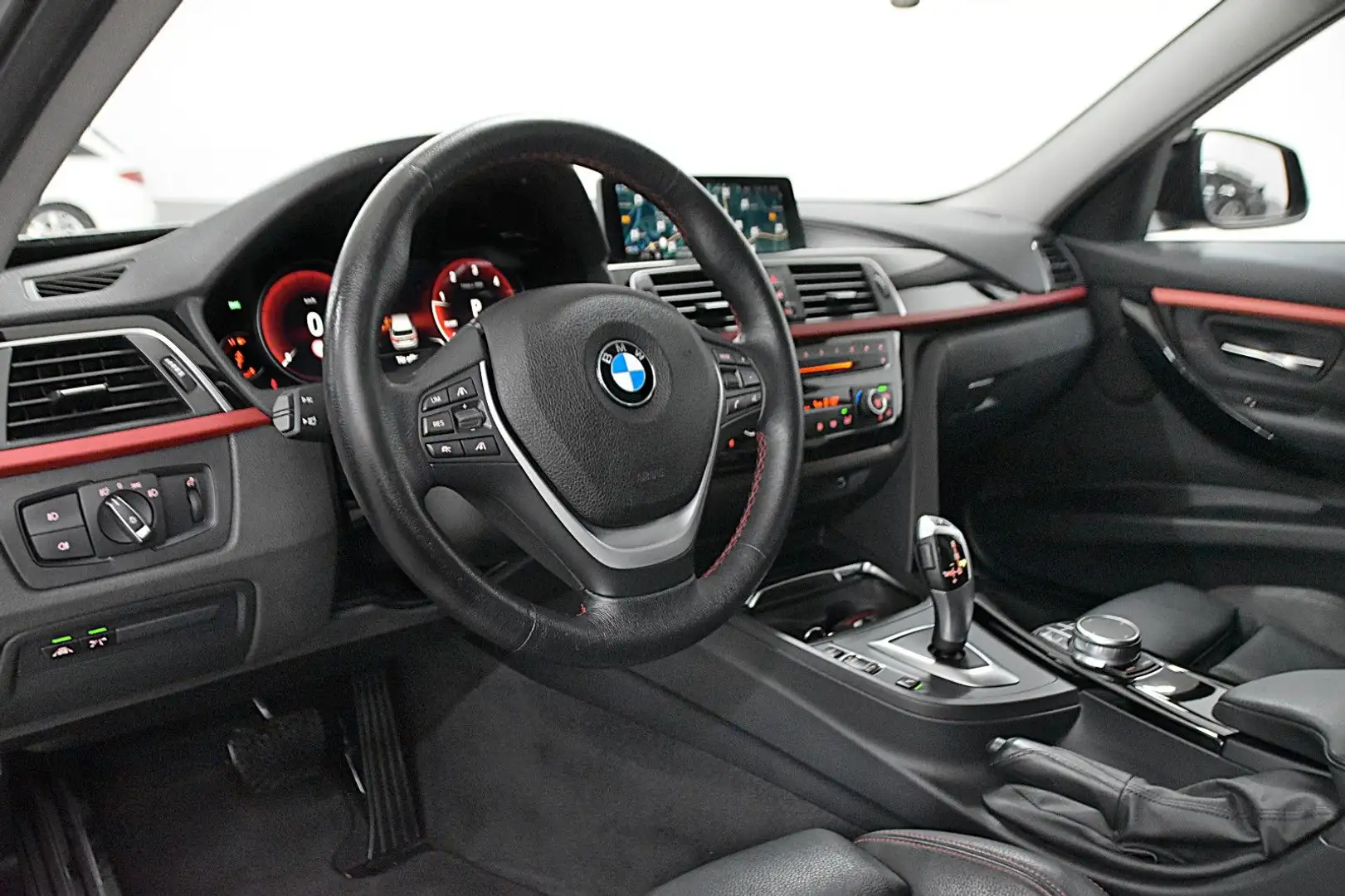 BMW 320 D TOURING SPORT LINE*FINANZIERUNG MÖGLICH* Noir - 2