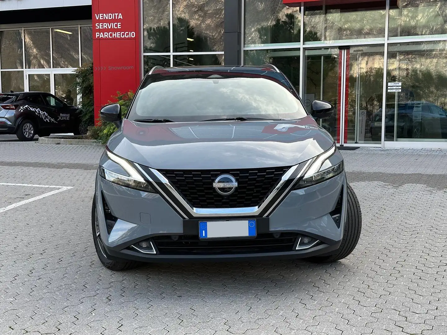 Nissan Qashqai 1.3 Mild Hybrid 158cv Tekna 2WD Xtronic 2127645 Gris - 2