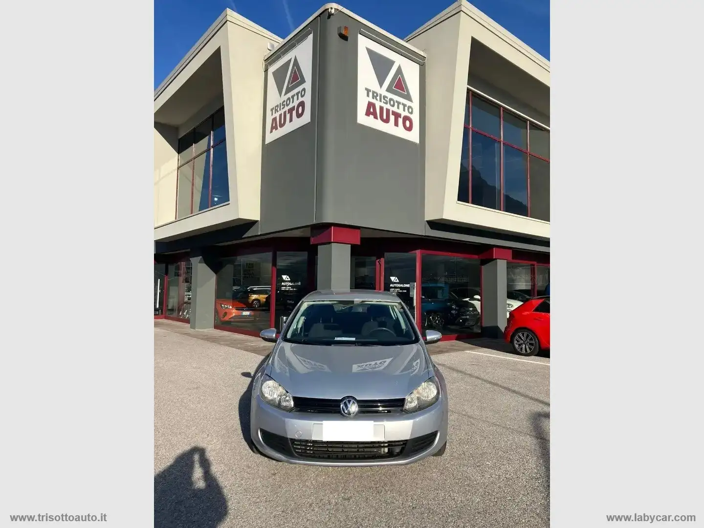 Volkswagen Golf 1.6 5p. Trendline Grau - 1