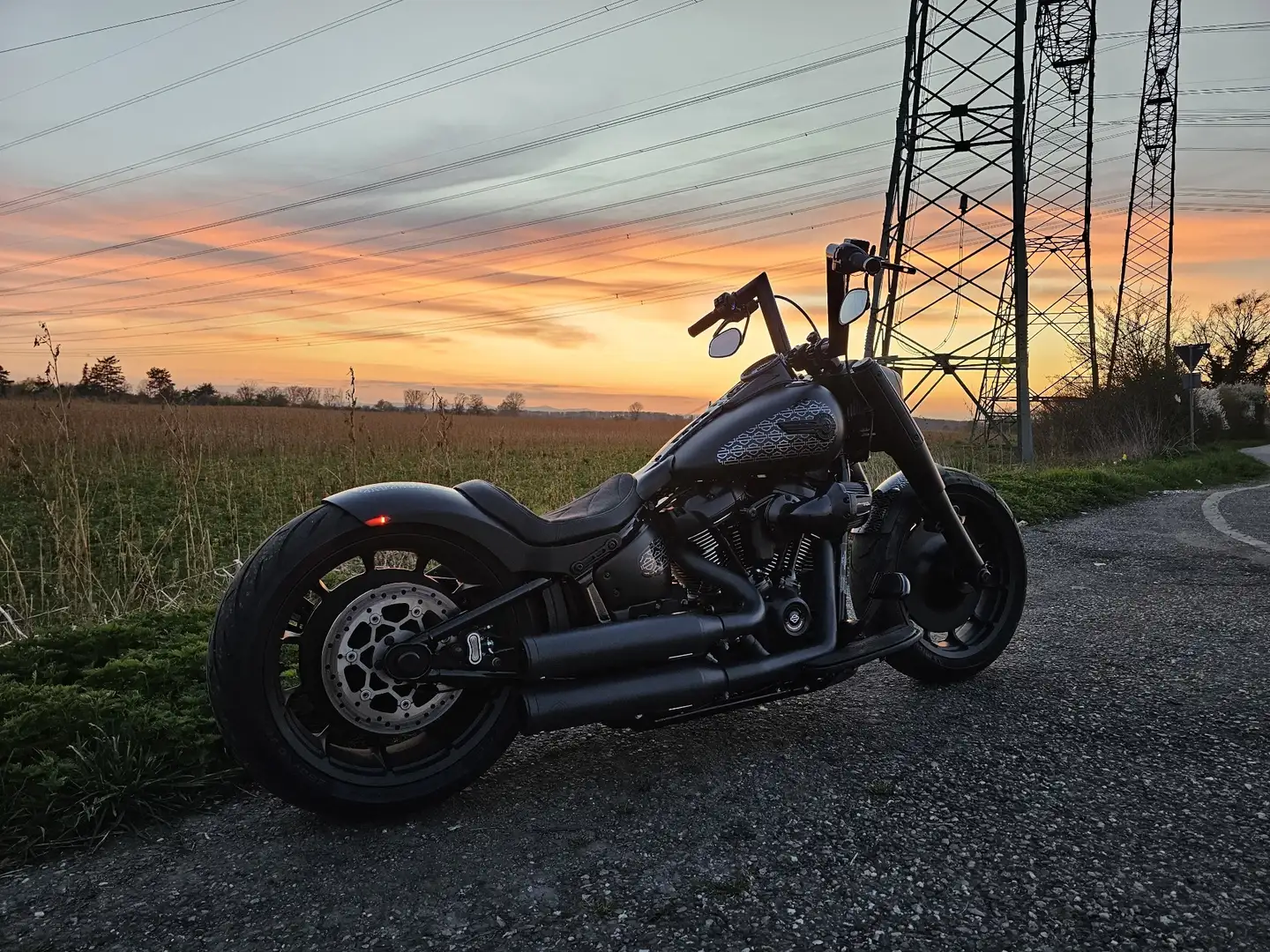 Harley-Davidson Fat Boy 114 Rick's Černá - 2