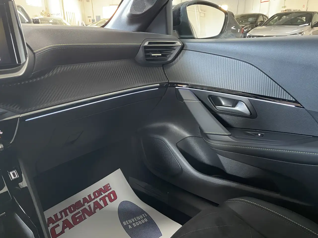 Peugeot 208 1.2 hybrid GT 145cv e-dcs 6 Auto 2025 Nero Perla 24