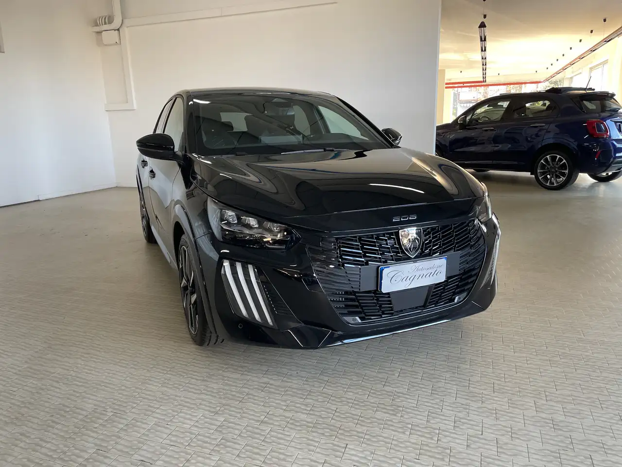 Peugeot 208 1.2 hybrid GT 145cv e-dcs 6 Auto 2025 Nero Perla 3