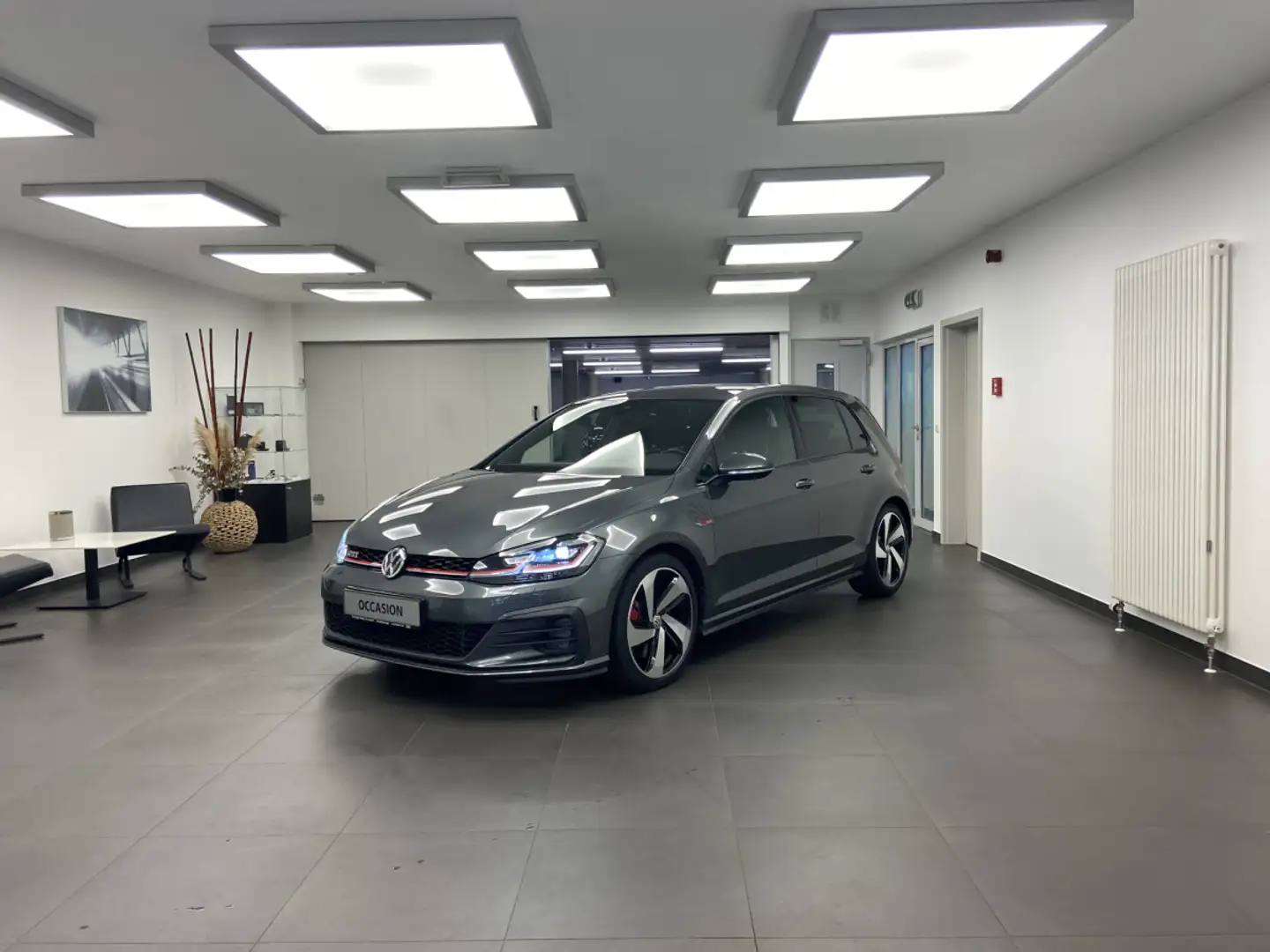 Volkswagen Golf GTI Performance 2.0 TSI 245 CV DSG Gris - 1