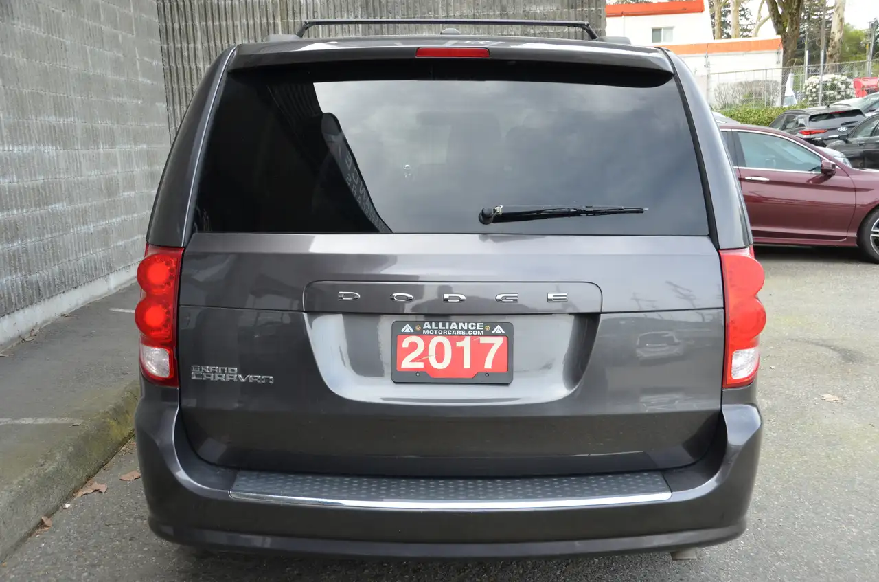 Dodge Grand Caravan снимка Dodge Grand Caravan