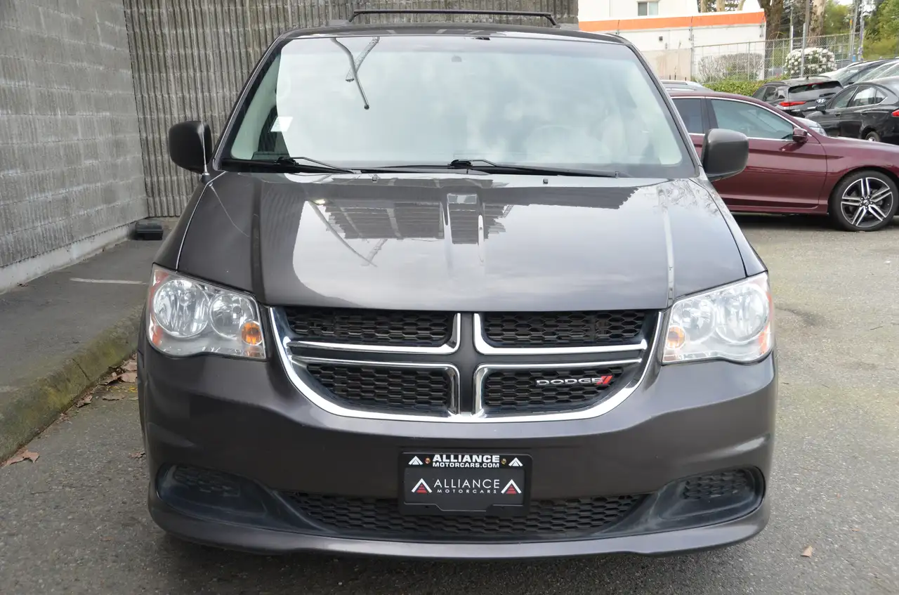 Dodge Grand Caravan снимка Dodge Grand Caravan