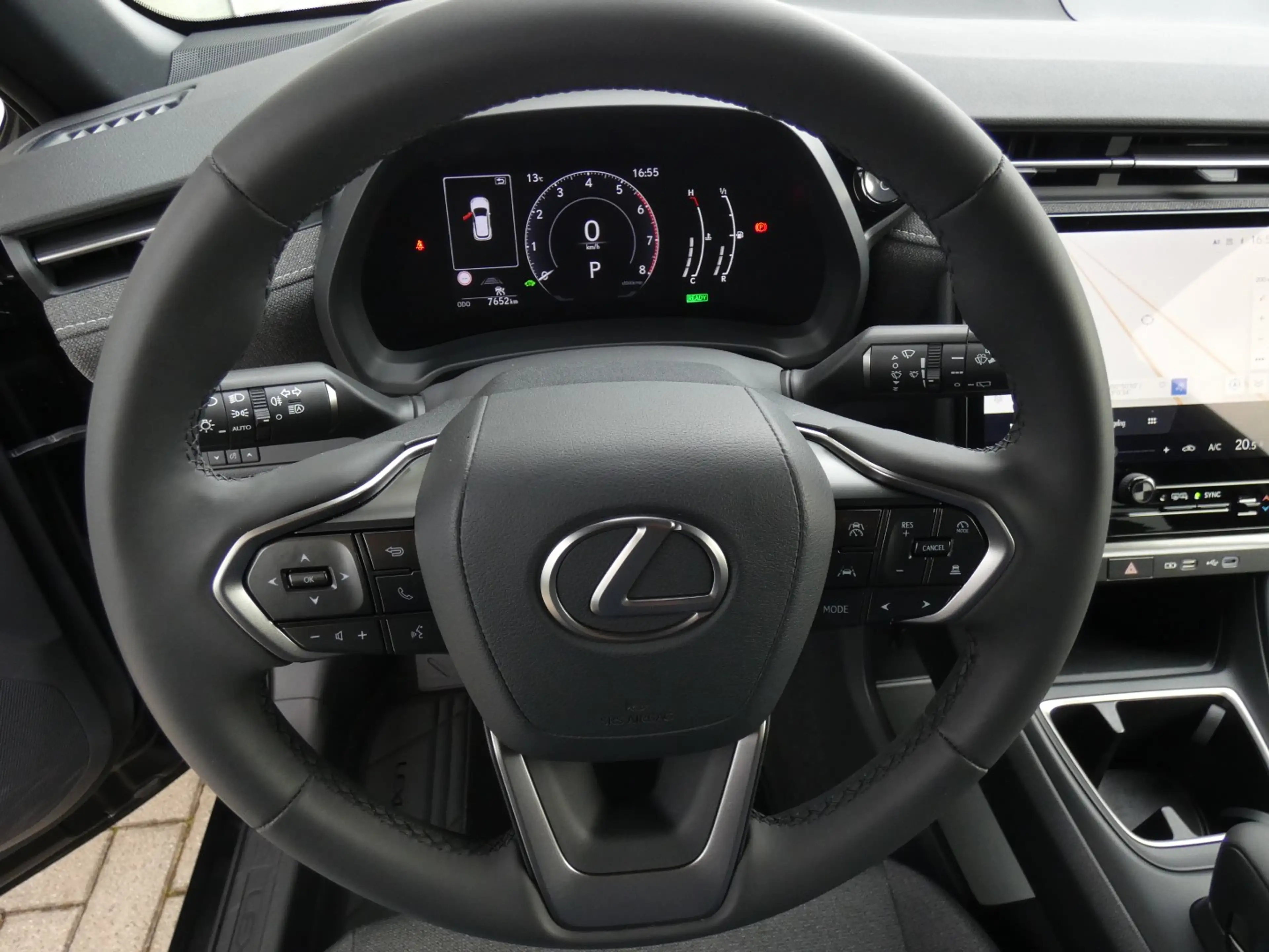 Lexus LBX Hybrid GPS +Parkeercamera +Adaptive cruise control — photo 12