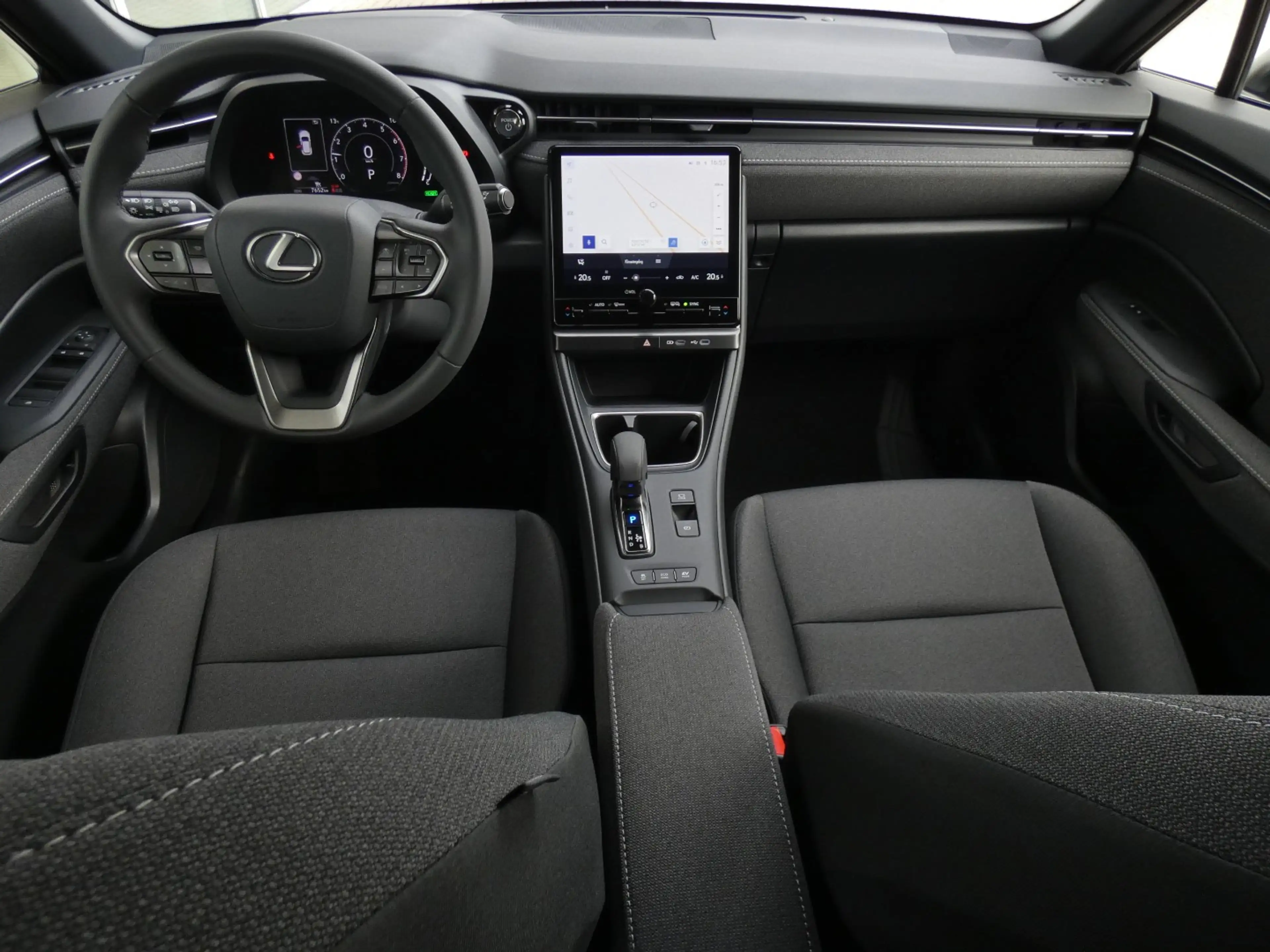 Lexus LBX Hybrid GPS +Parkeercamera +Adaptive cruise control — photo 7
