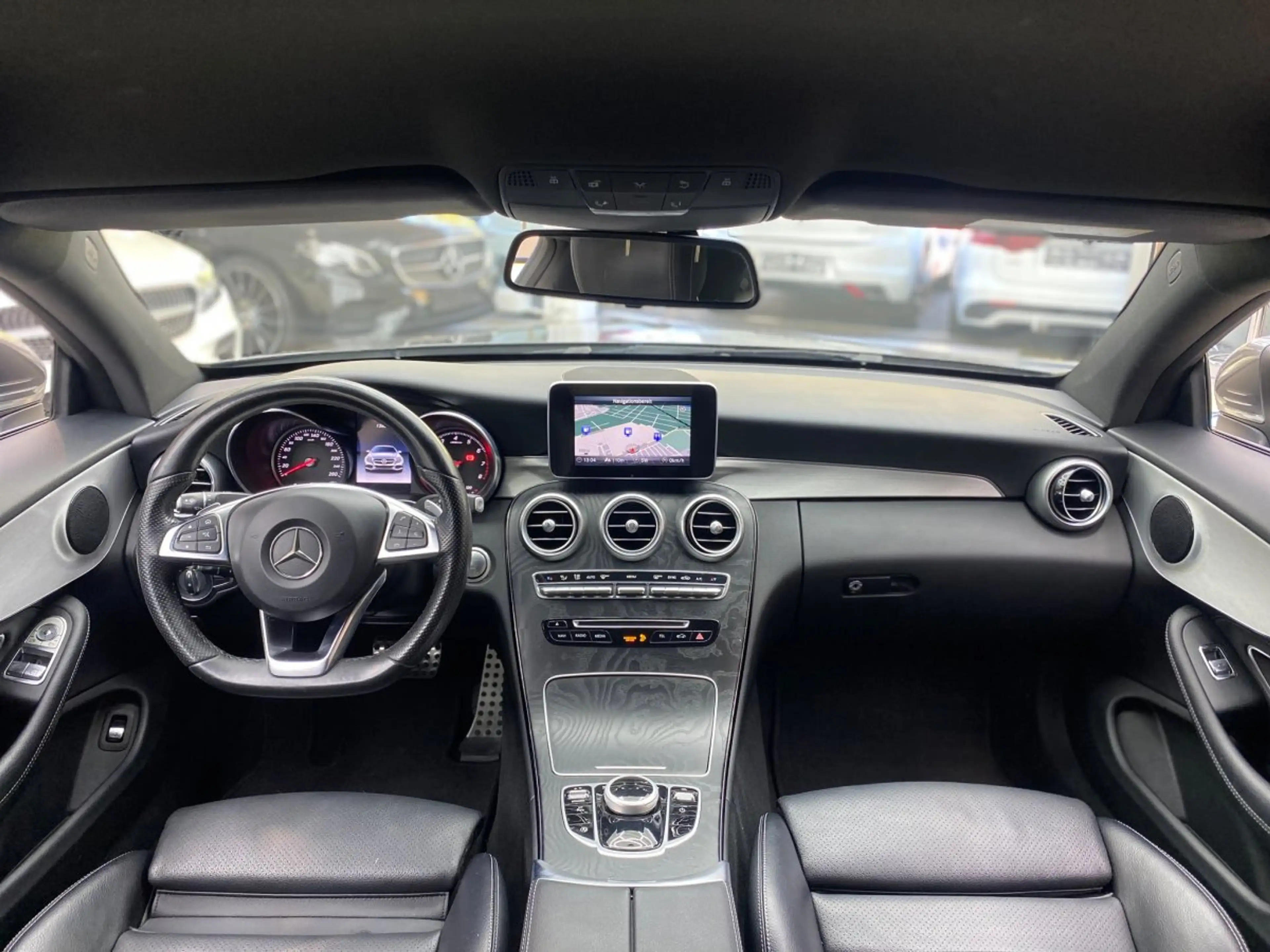 Mercedes-Benz C 180 AMG Line Leder Navi RueFaKa Tempo Keyless PDC S&S — photo 13