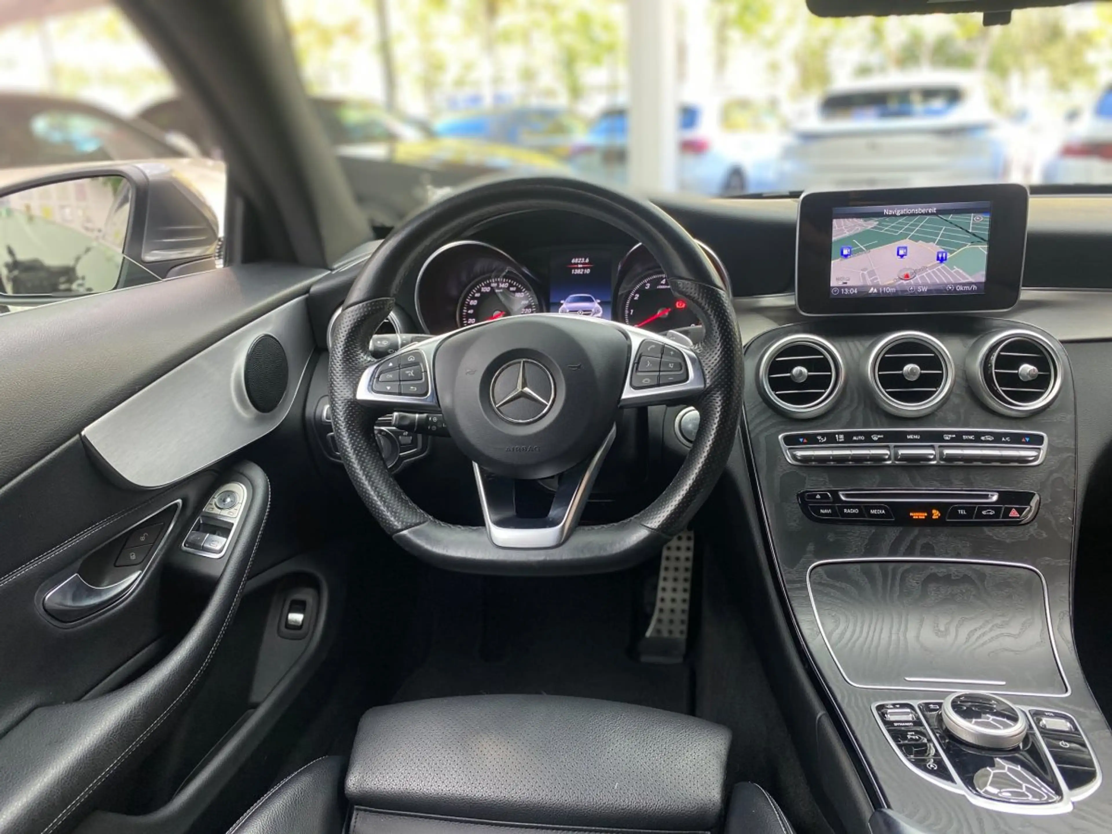 Mercedes-Benz C 180 AMG Line Leder Navi RueFaKa Tempo Keyless PDC S&S — photo 12