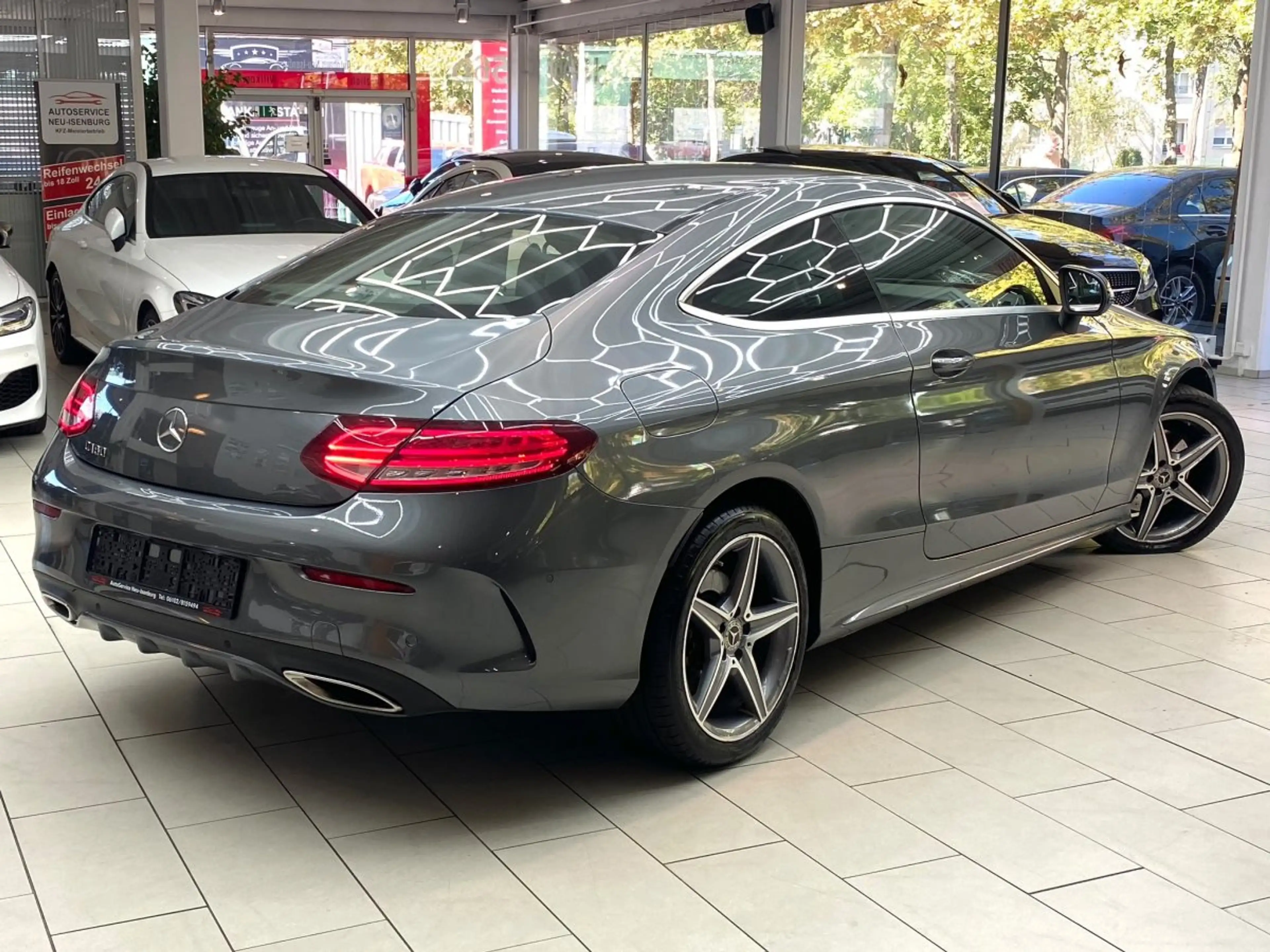 Mercedes-Benz C 180 AMG Line Leder Navi RueFaKa Tempo Keyless PDC S&S — photo 7