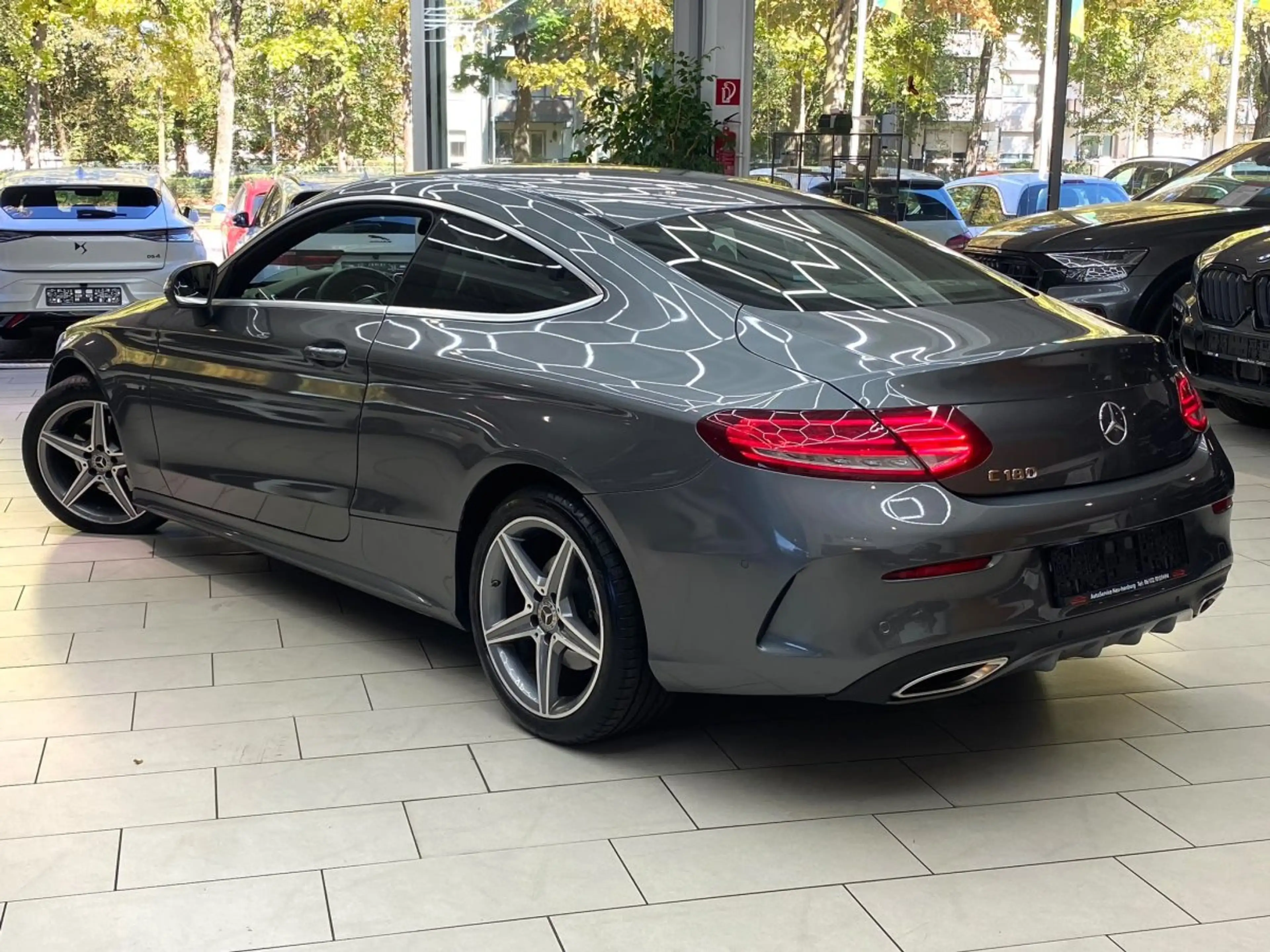Mercedes-Benz C 180 AMG Line Leder Navi RueFaKa Tempo Keyless PDC S&S — photo 5