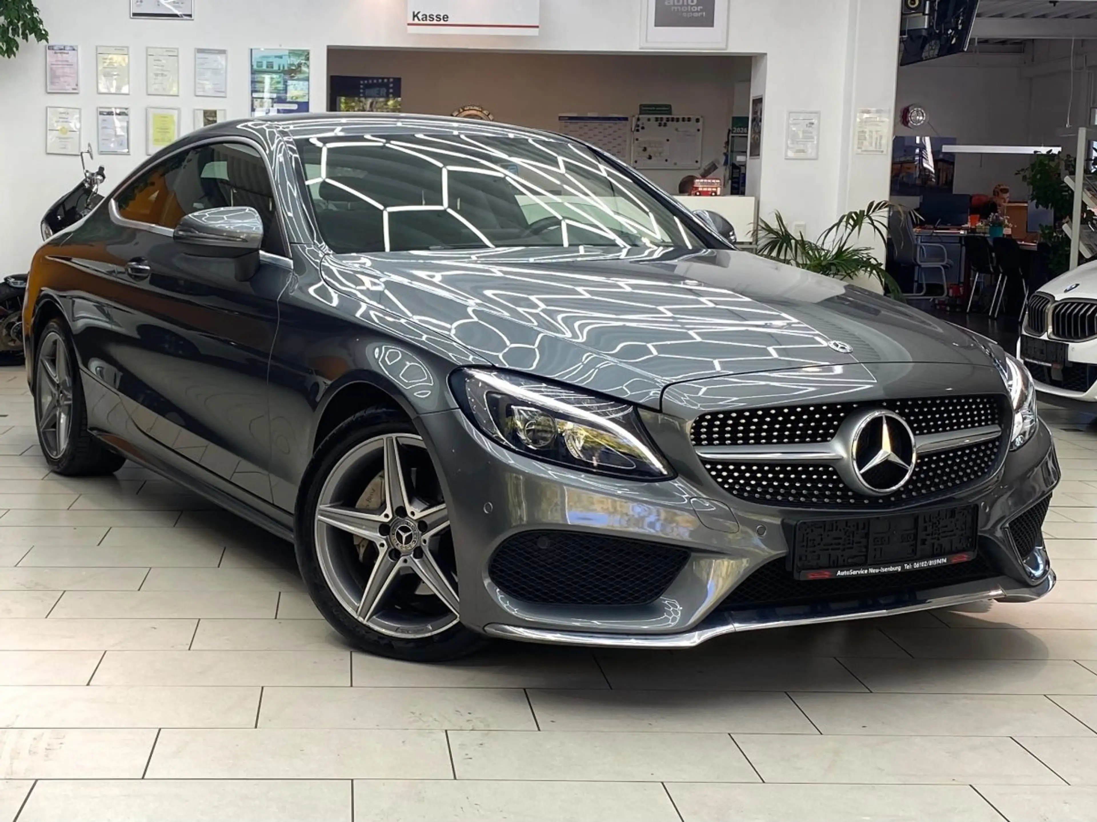 Mercedes-Benz C 180 AMG Line Leder Navi RueFaKa Tempo Keyless PDC S&S