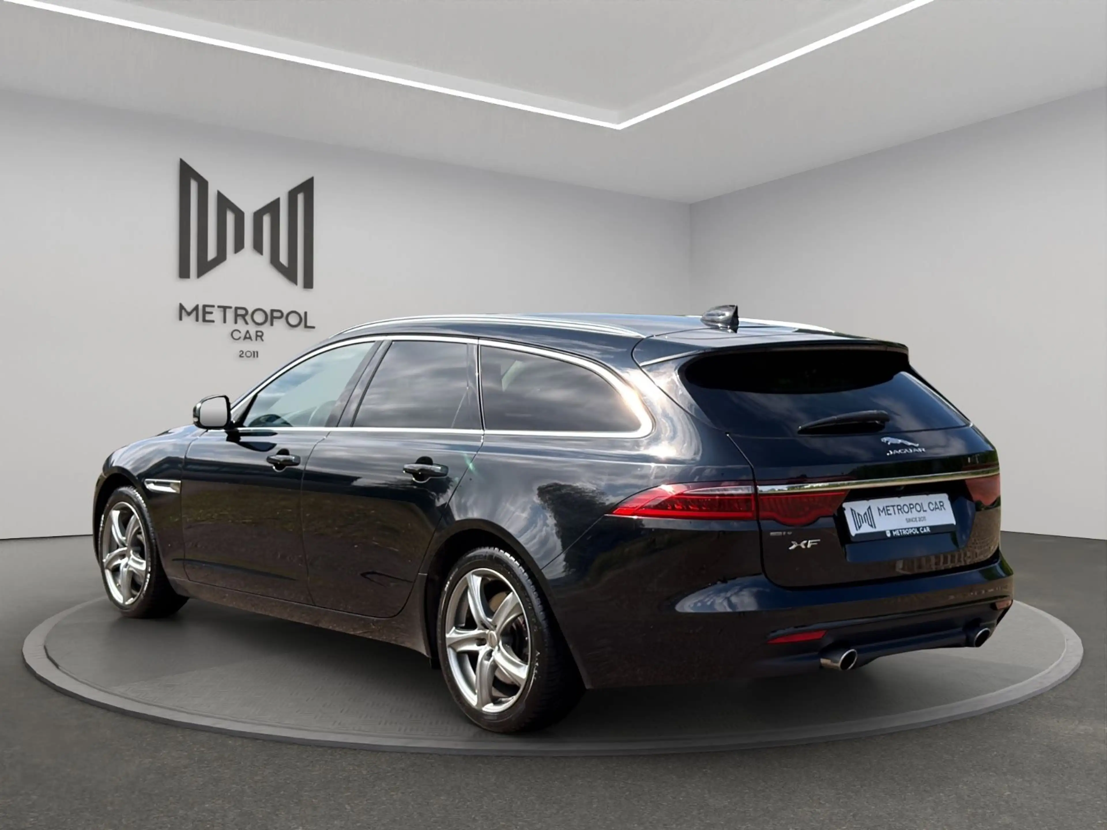 Jaguar XF 25d Sportbrake AWD Nav*Garantie*Finanzierung* — photo 3