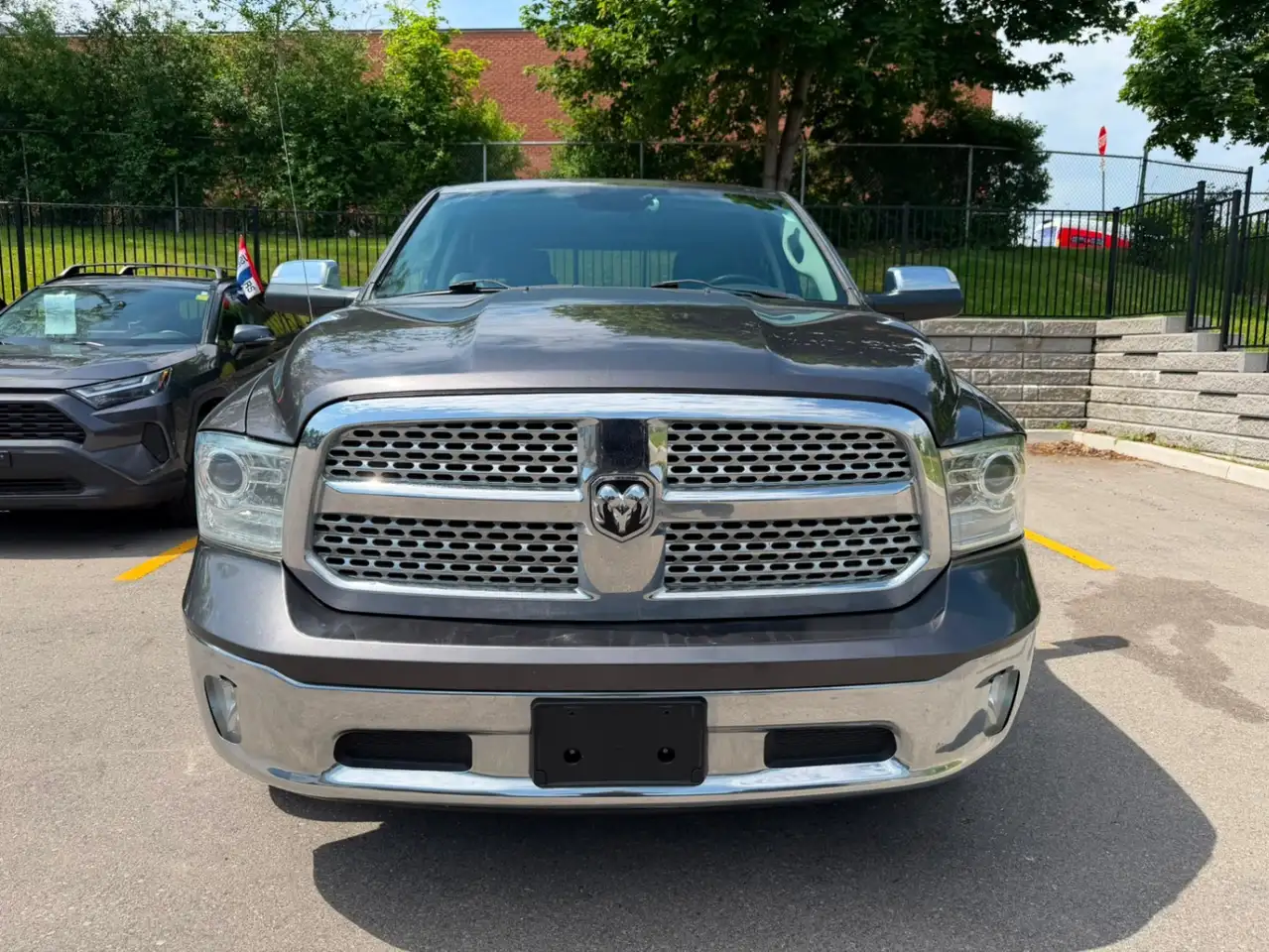 RAM 1500 снимка RAM 1500