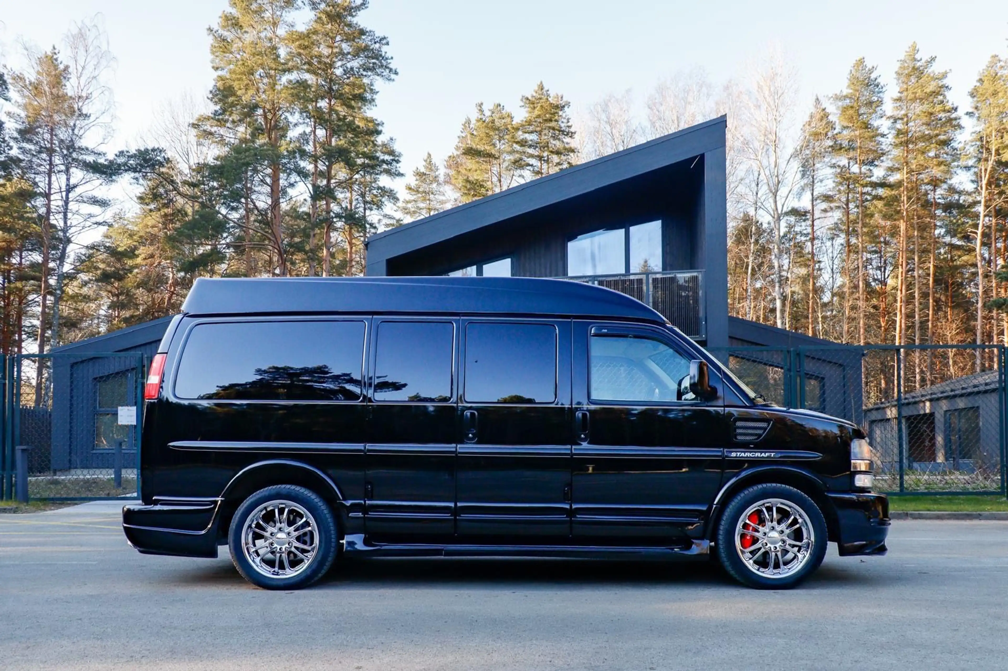 Chevrolet Express 5,3l V8 StarCraft — photo 13