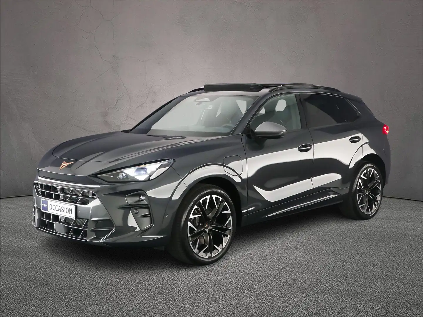 CUPRA Terramar VZ Performance 1.5 TSI e-Hybrid 272pk DSG Automaat Gris - 2