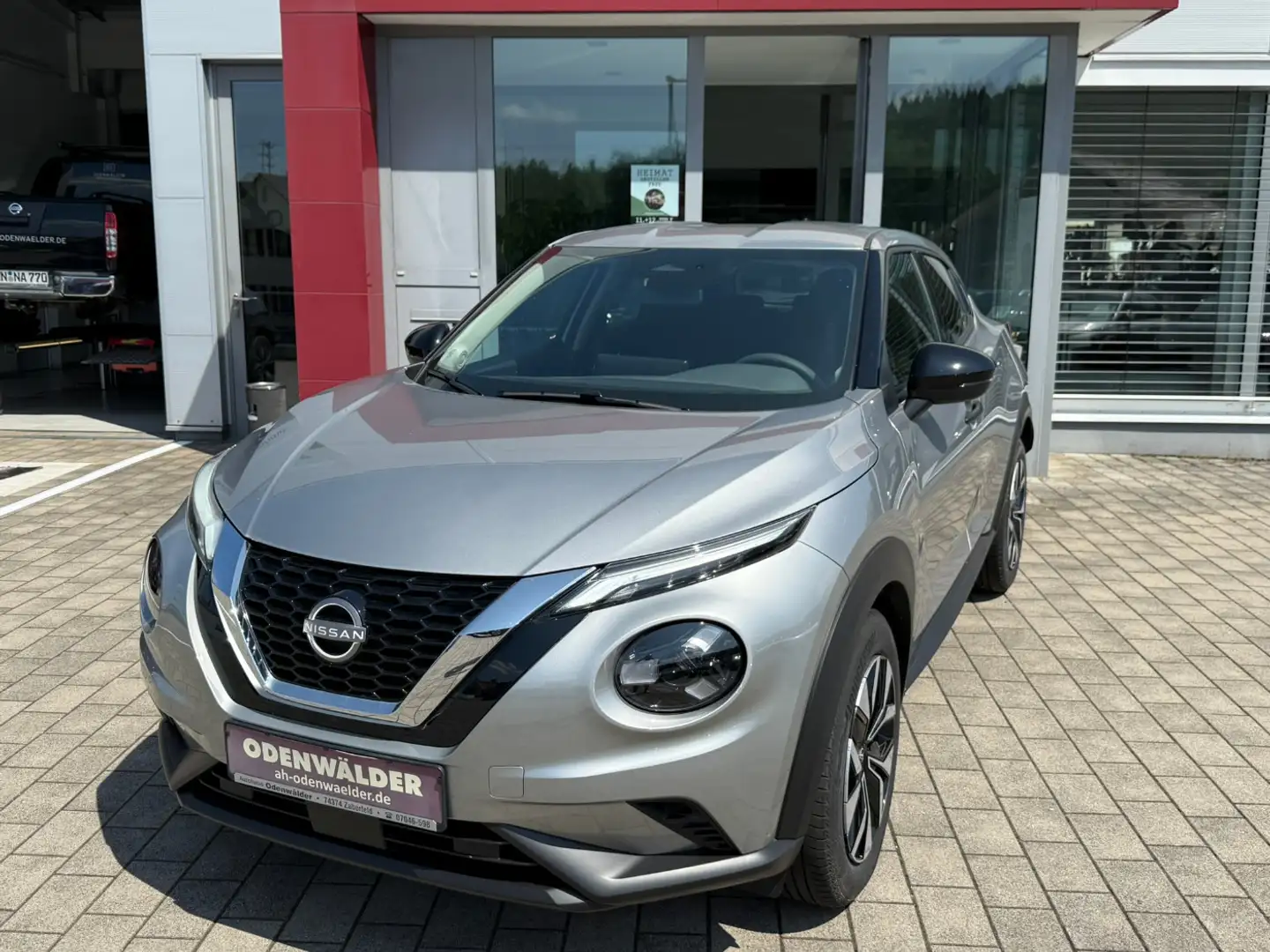 Nissan Juke 1.0DIG-T Acenta Komfort Paket AppleCarplay Argent - 1