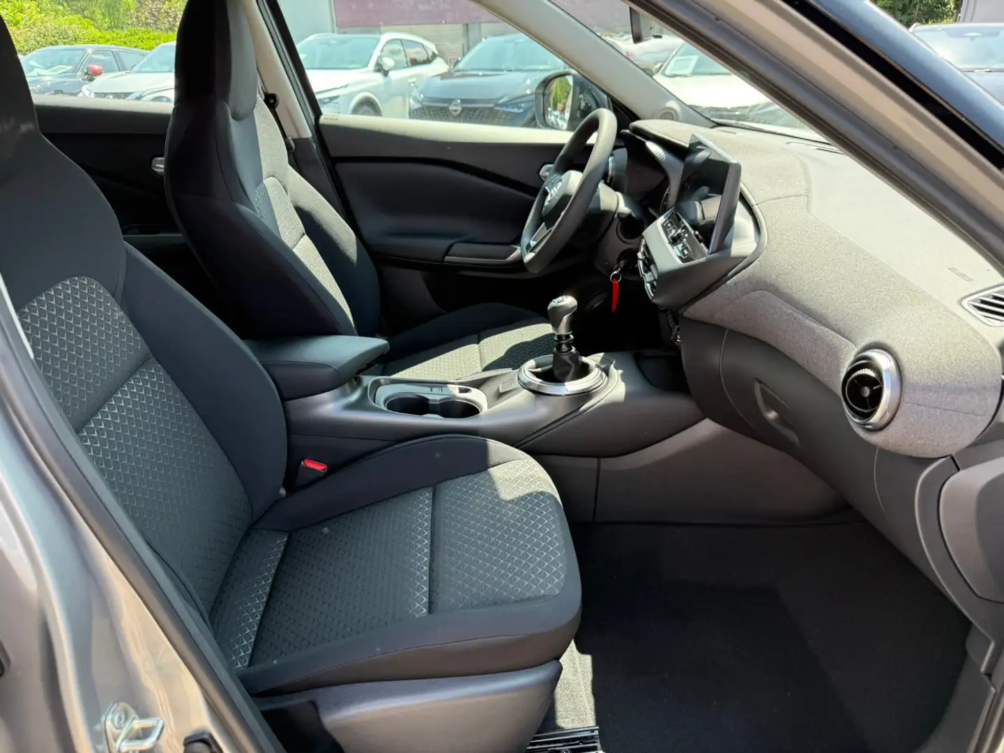 Nissan Juke 1.0DIG-T Acenta Komfort Paket AppleCarplay Argent - 2