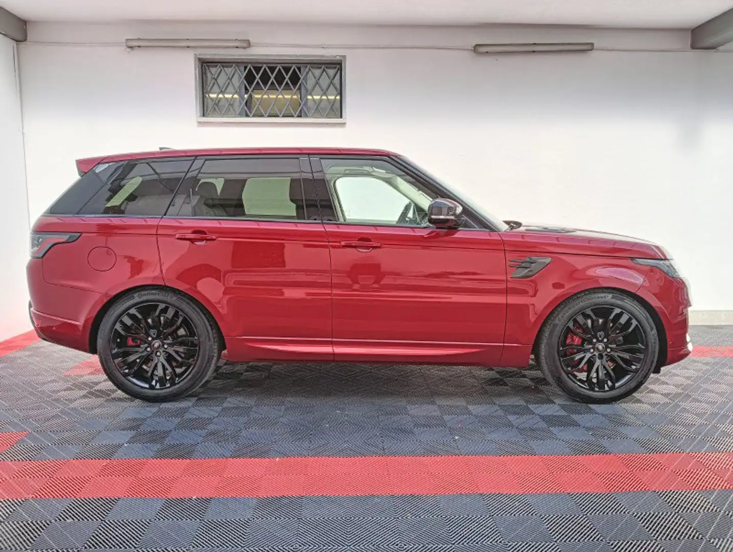 Land Rover Range Rover Sport Range Rover Sport 4.4 SDV8 HSE Dynamic crvena - 2