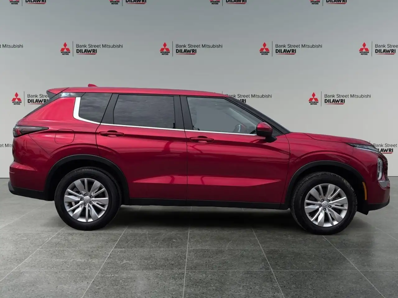 Mitsubishi Outlander снимка Mitsubishi Outlander