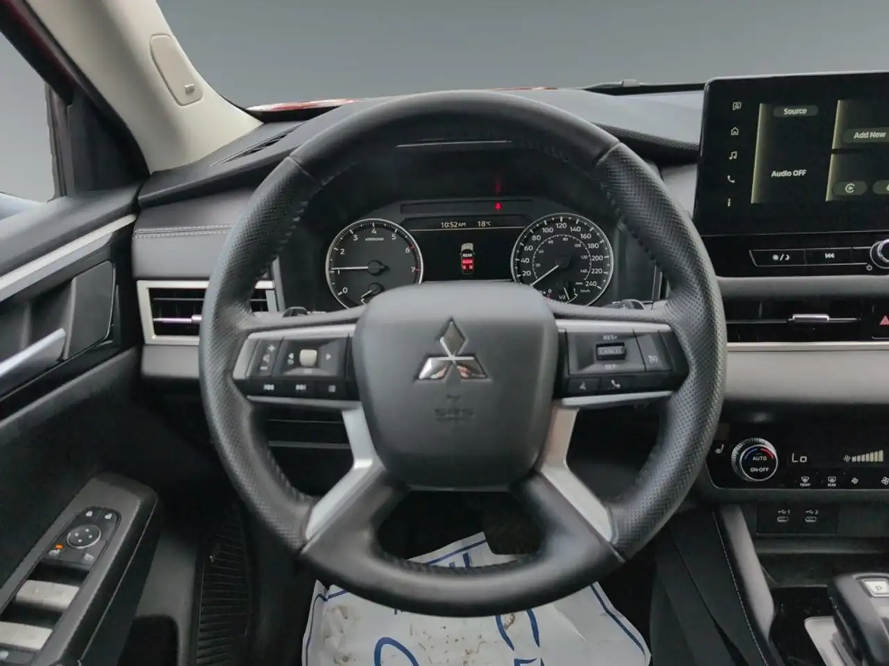 Mitsubishi Outlander снимка Mitsubishi Outlander