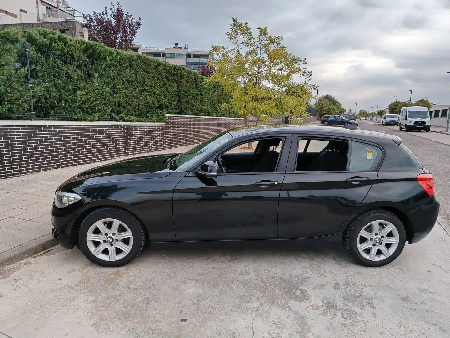 BMW 116 F20 Negro - 2