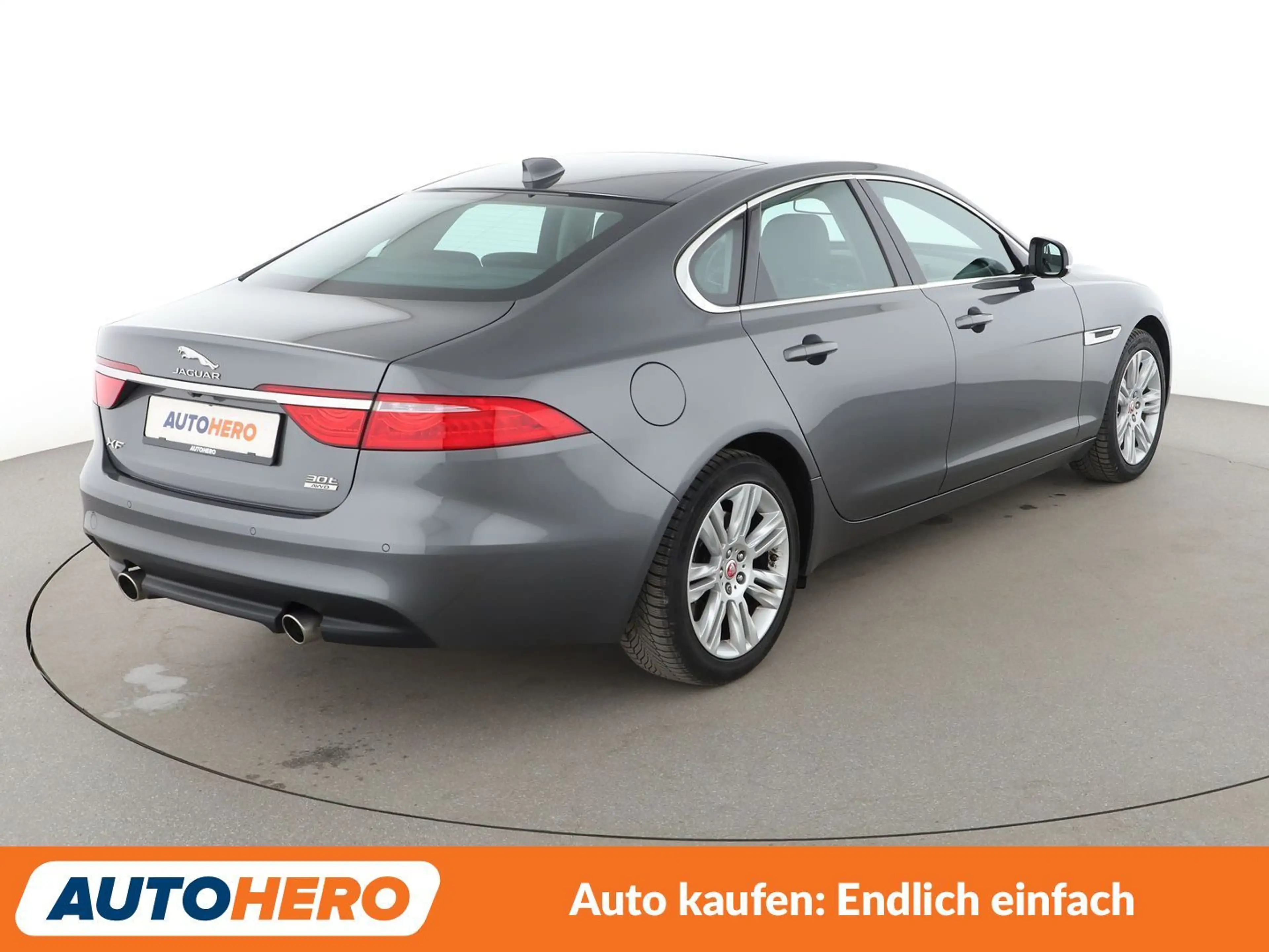 Jaguar XF 30t Prestige AWD Aut.*NAVI*BiXENON*CAM*TEMPO*ALU* — photo 6