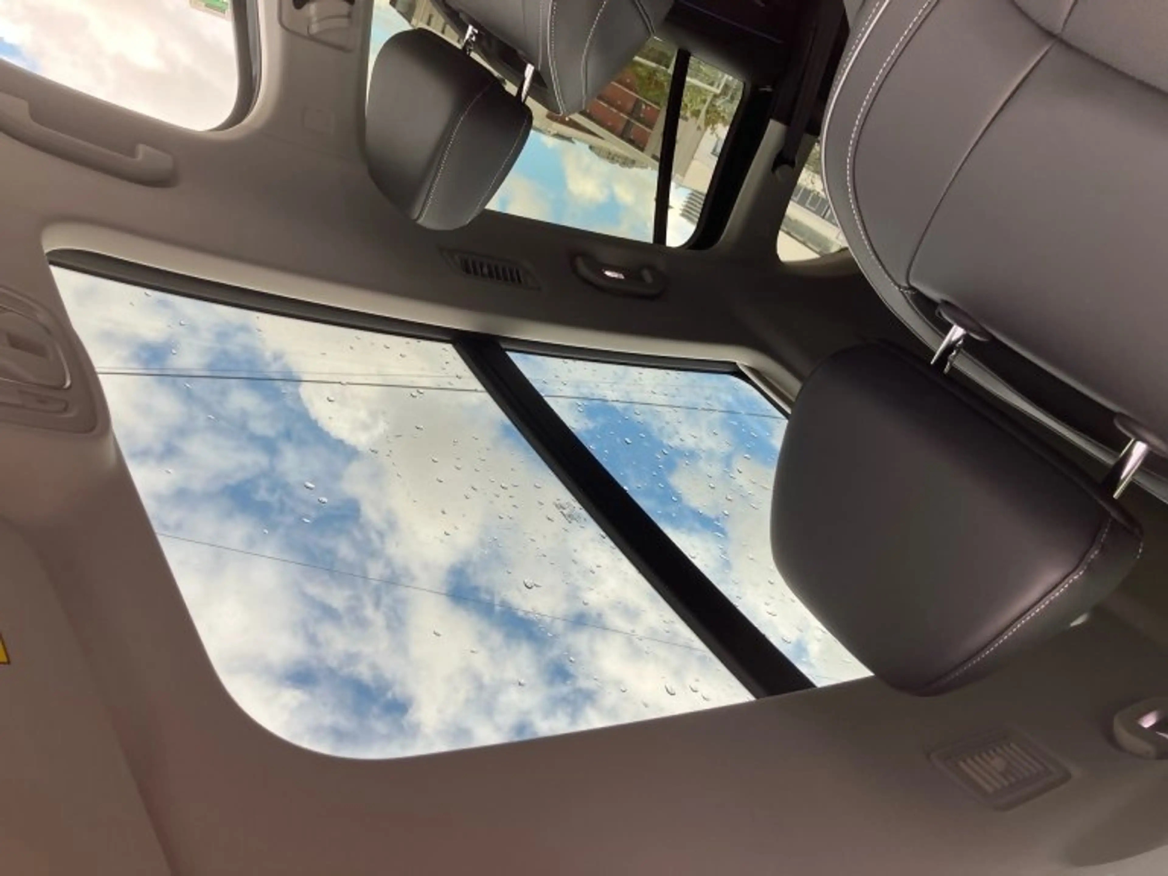 MG MGS9 PHEV Luxury MY25 — photo 14