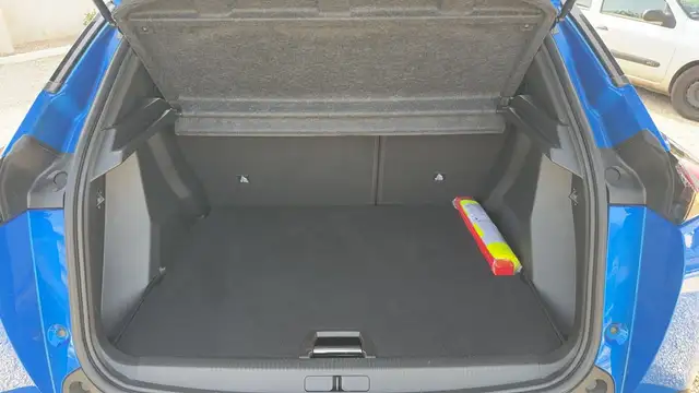 Peugeot 2008 view 14