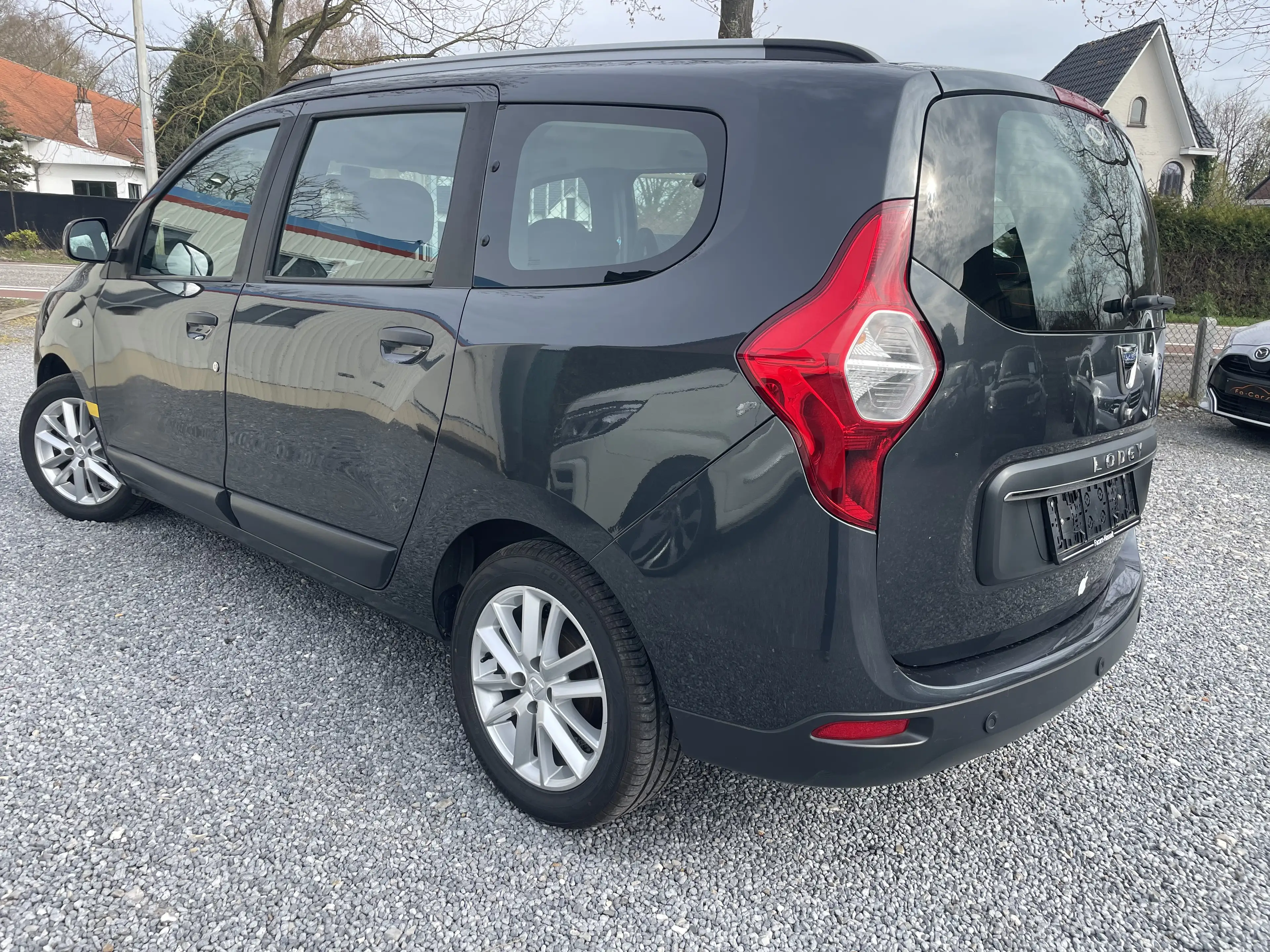 Dacia Lodgy Lodgy 1.3 TCe Comfort 7pl. (EU6.2) Navi Garantie — photo 4