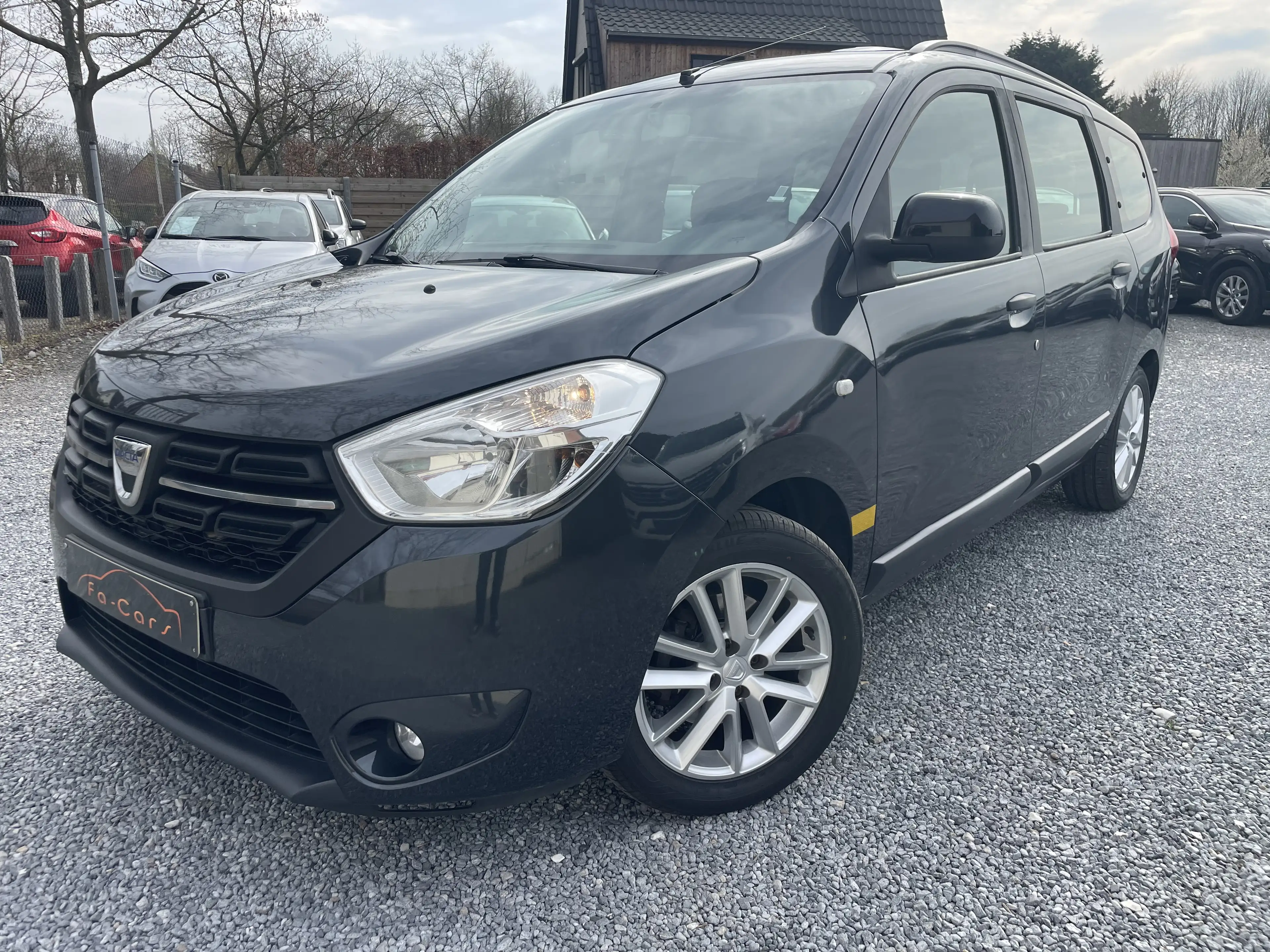 Dacia Lodgy Lodgy 1.3 TCe Comfort 7pl. (EU6.2) Navi Garantie