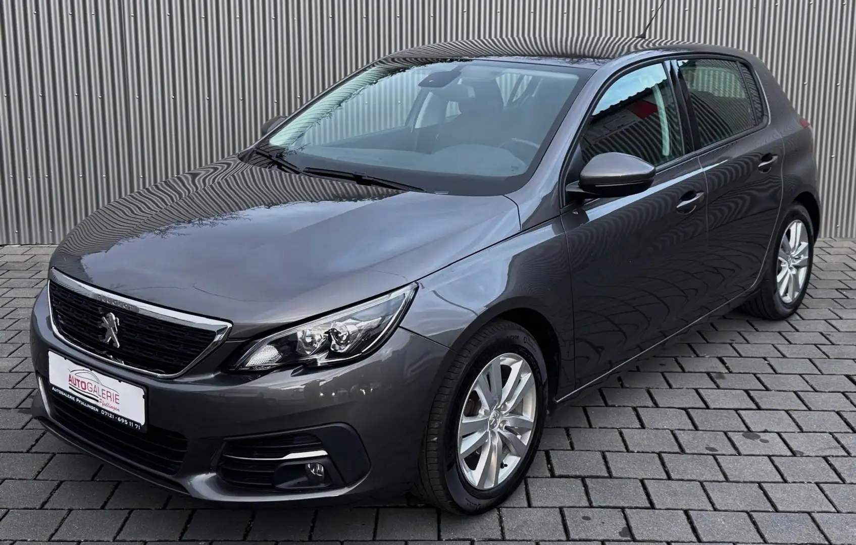 Peugeot 308 Active Pack Tempomat 1.Hand Grau - 1