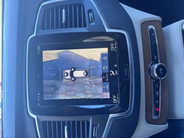 Volvo XC90 2020, foto 17