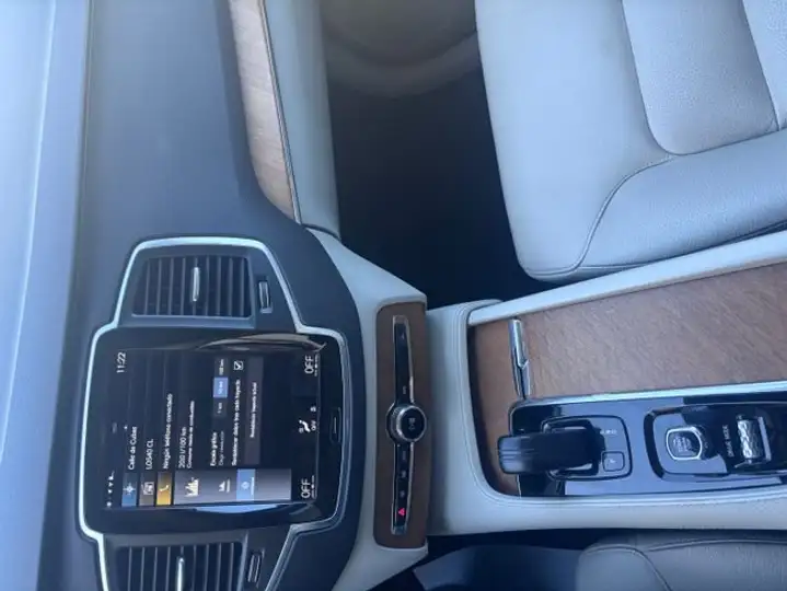 Volvo XC90 2020, foto 12