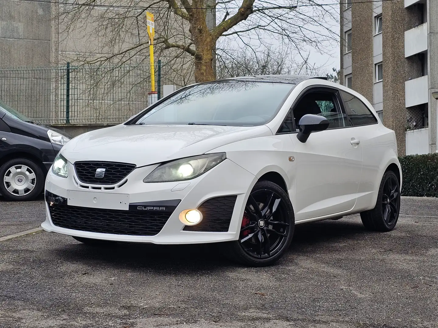 SEAT Ibiza 1.4 TSI ** Cupra **  Boite DSG ** 180cv ** Bianco - 1