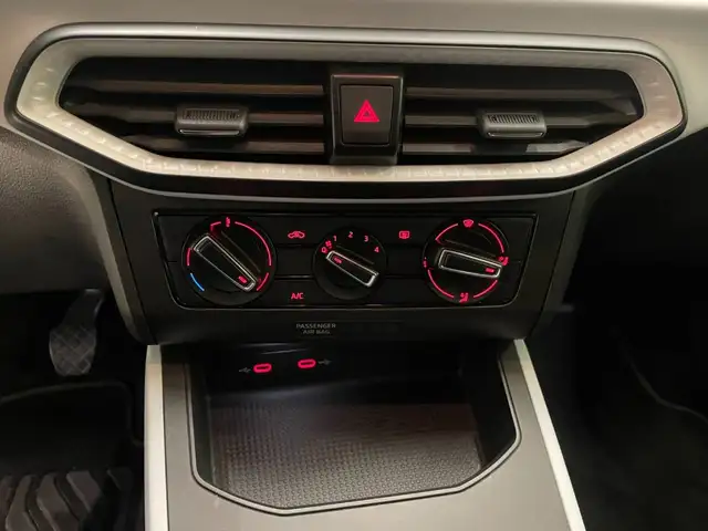 Seat Arona view 10