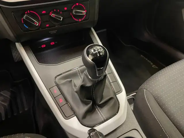 Seat Arona view 8